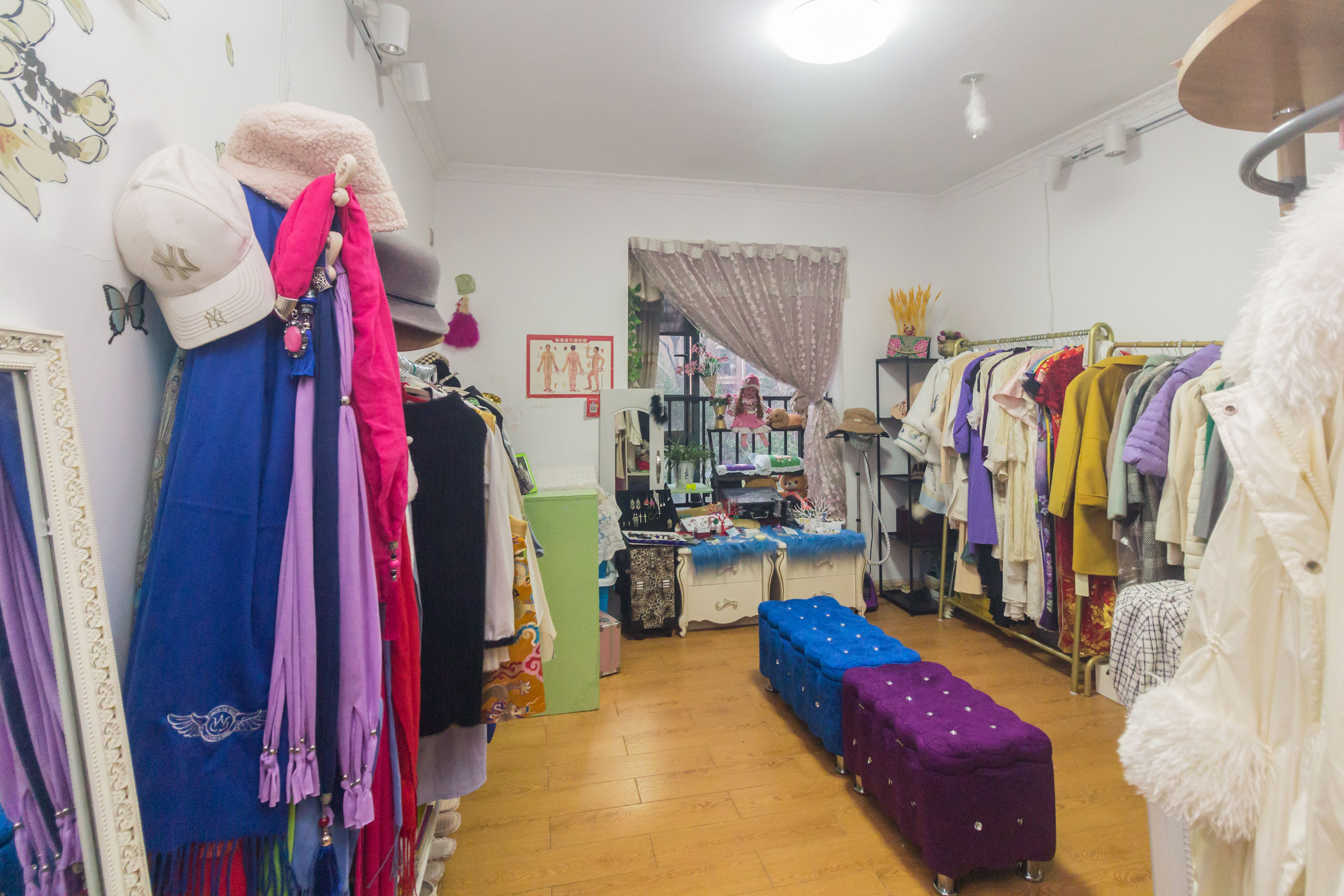 中欣楚天雅郡  3室2厅1卫   65.00万卧室