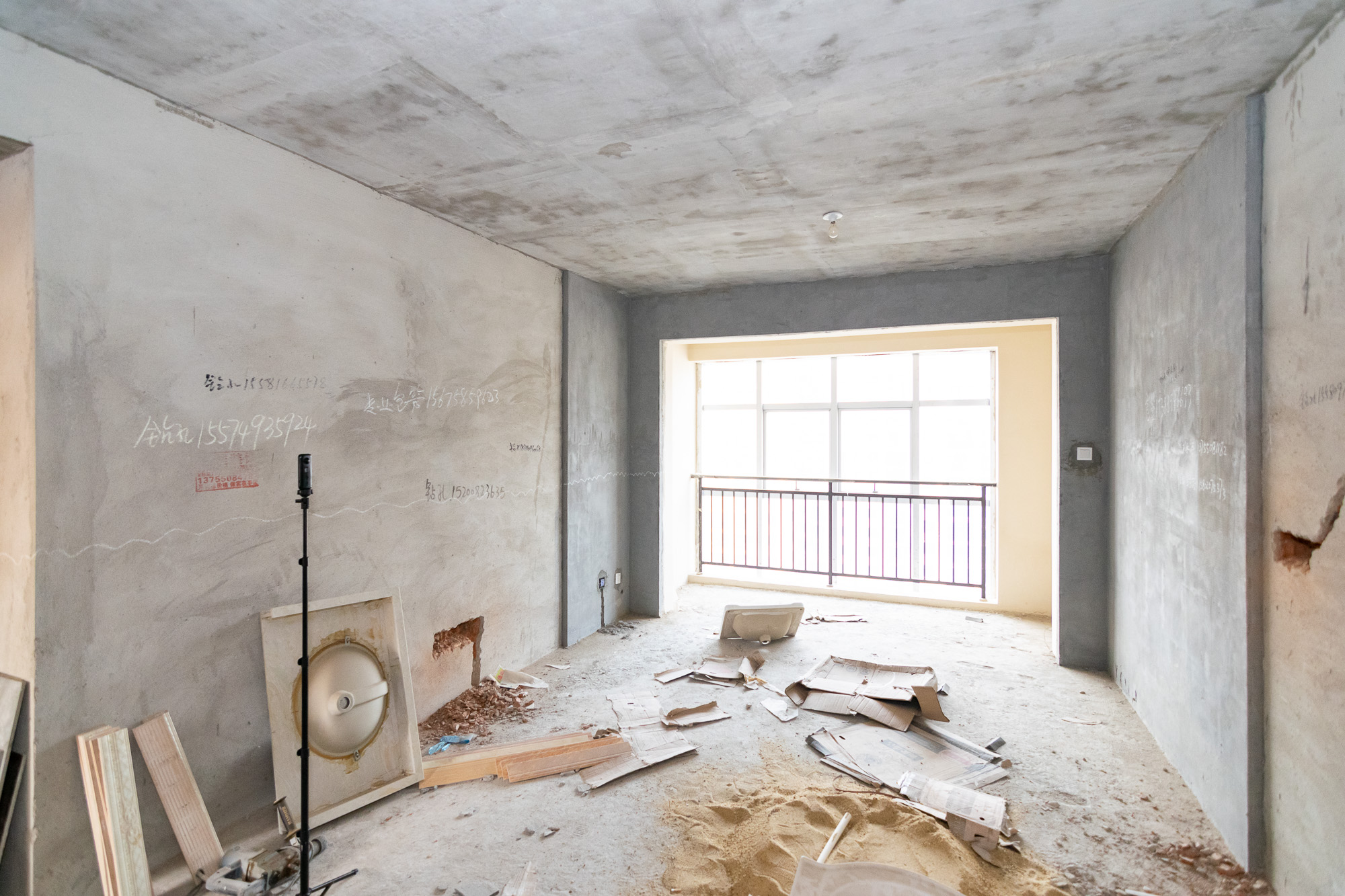 乾源国际 3室2厅2卫 63.0万 乾源国际 3室2厅2卫 63.0万客厅