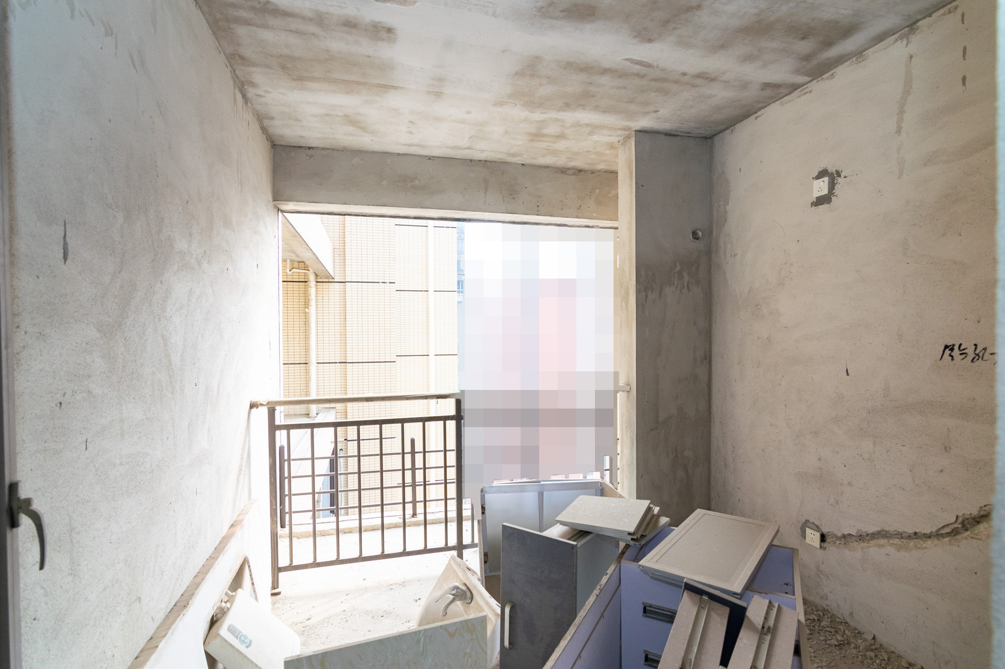 乾源国际 3室2厅2卫 63.0万 乾源国际 3室2厅2卫 63.0万卧室