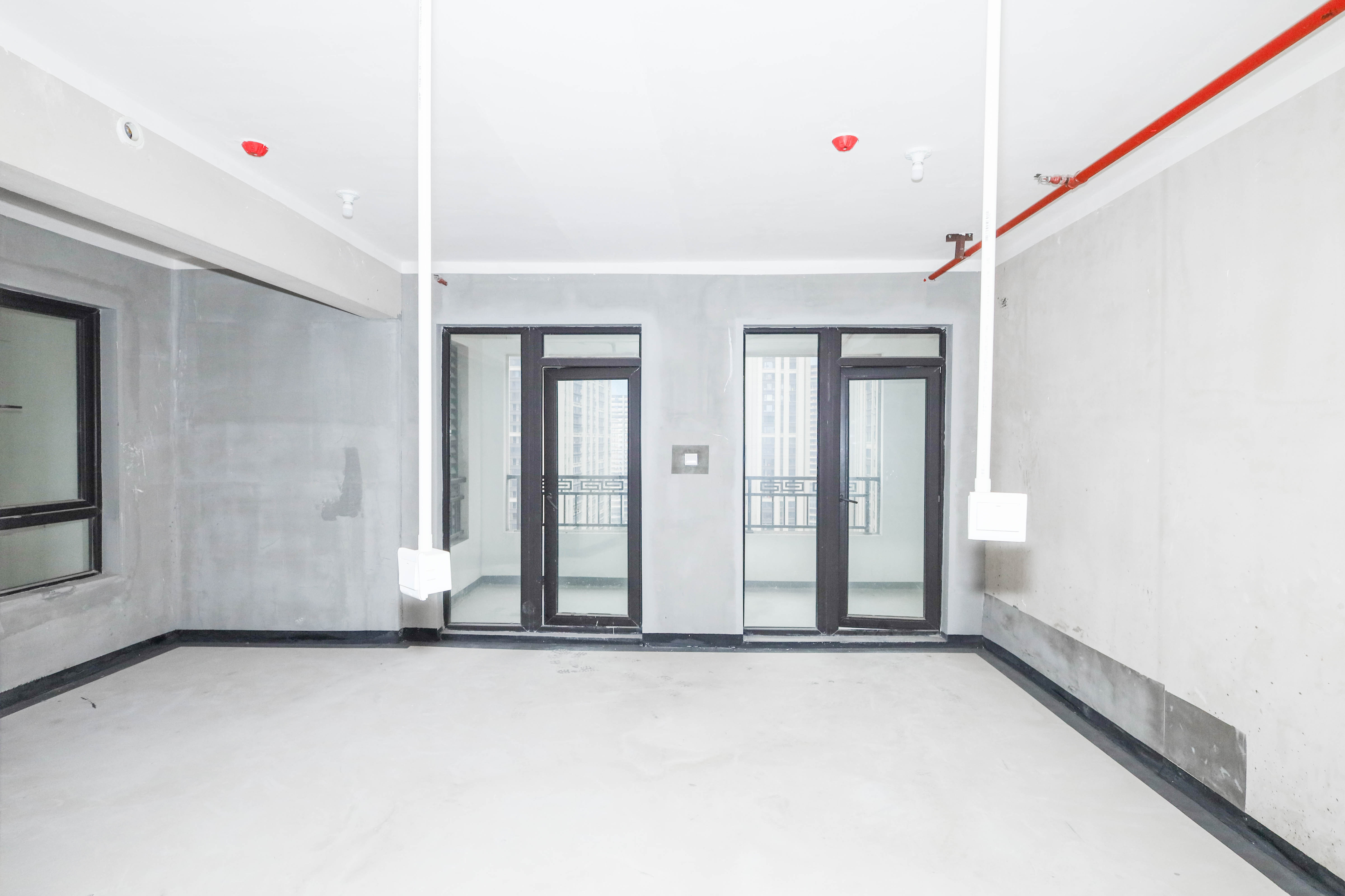 建发央著 5室2厅3卫 295.0万 建发央著 5室2厅3卫 295.0万客厅