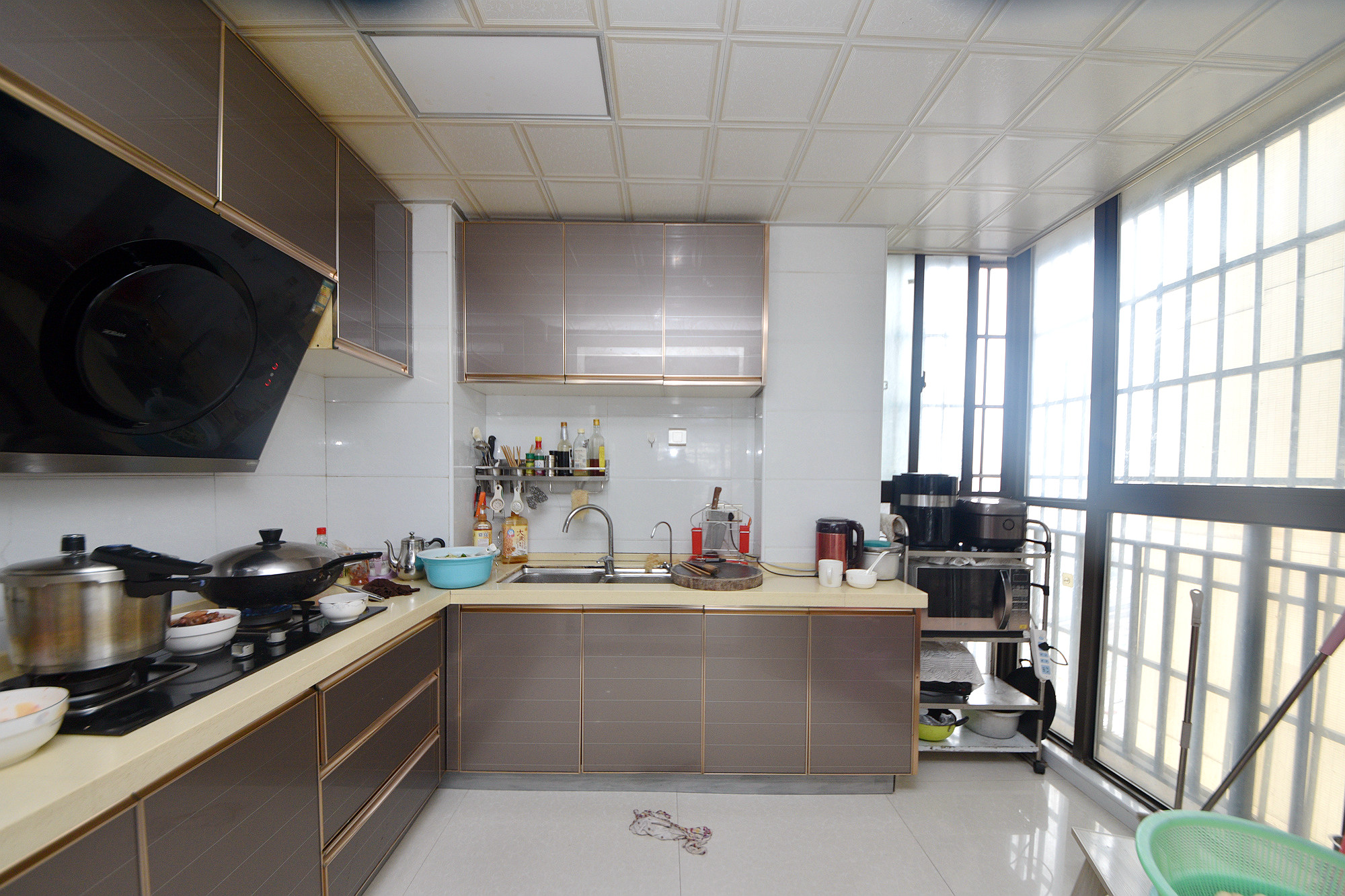 钱隆樽品(一、二、三期)  3室2厅2卫    125.0万厨房