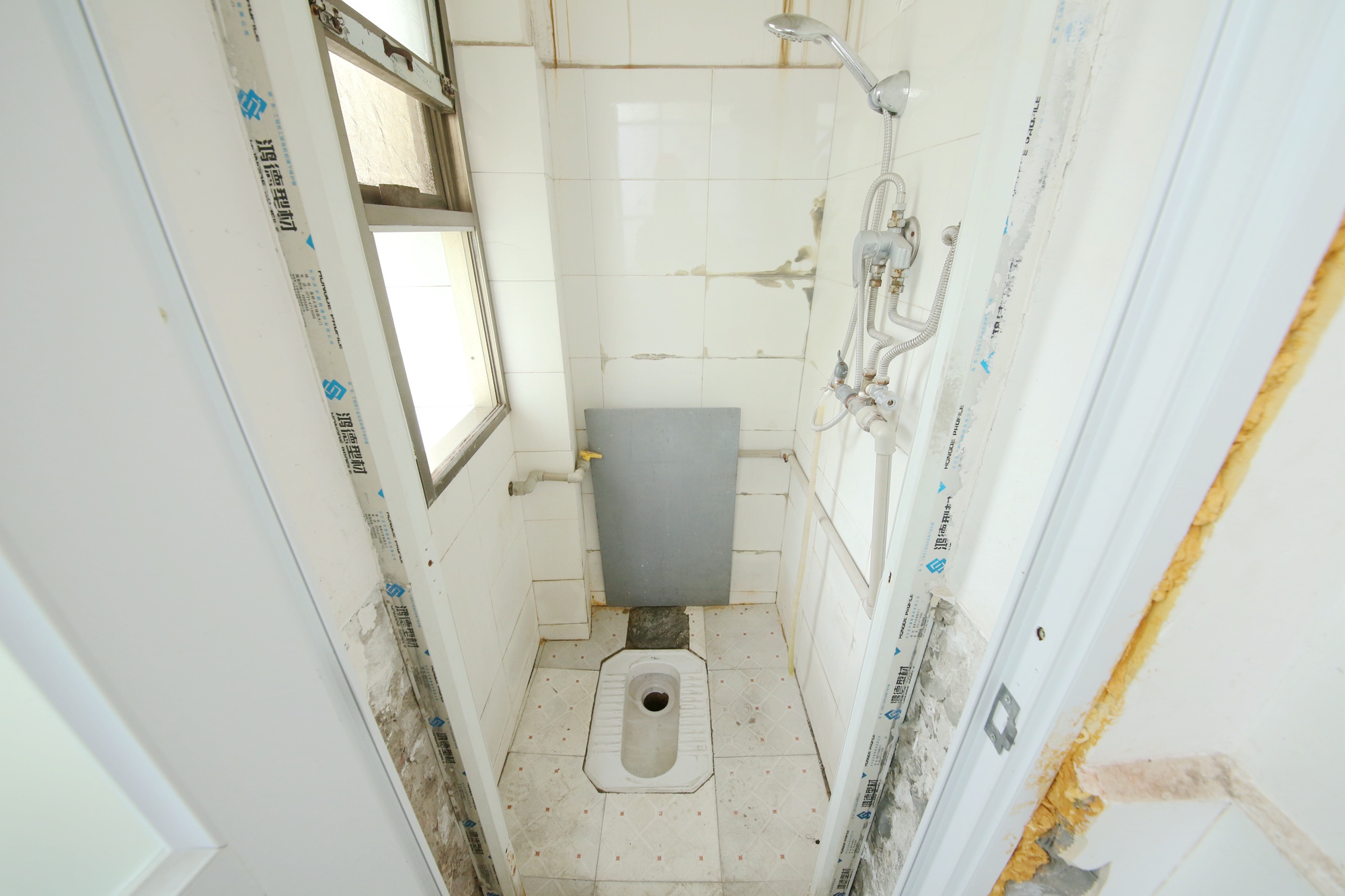 輕工小區(qū)（湖南輕工研究院宿舍）  2室1廳1衛(wèi)    28.0萬衛(wèi)生間