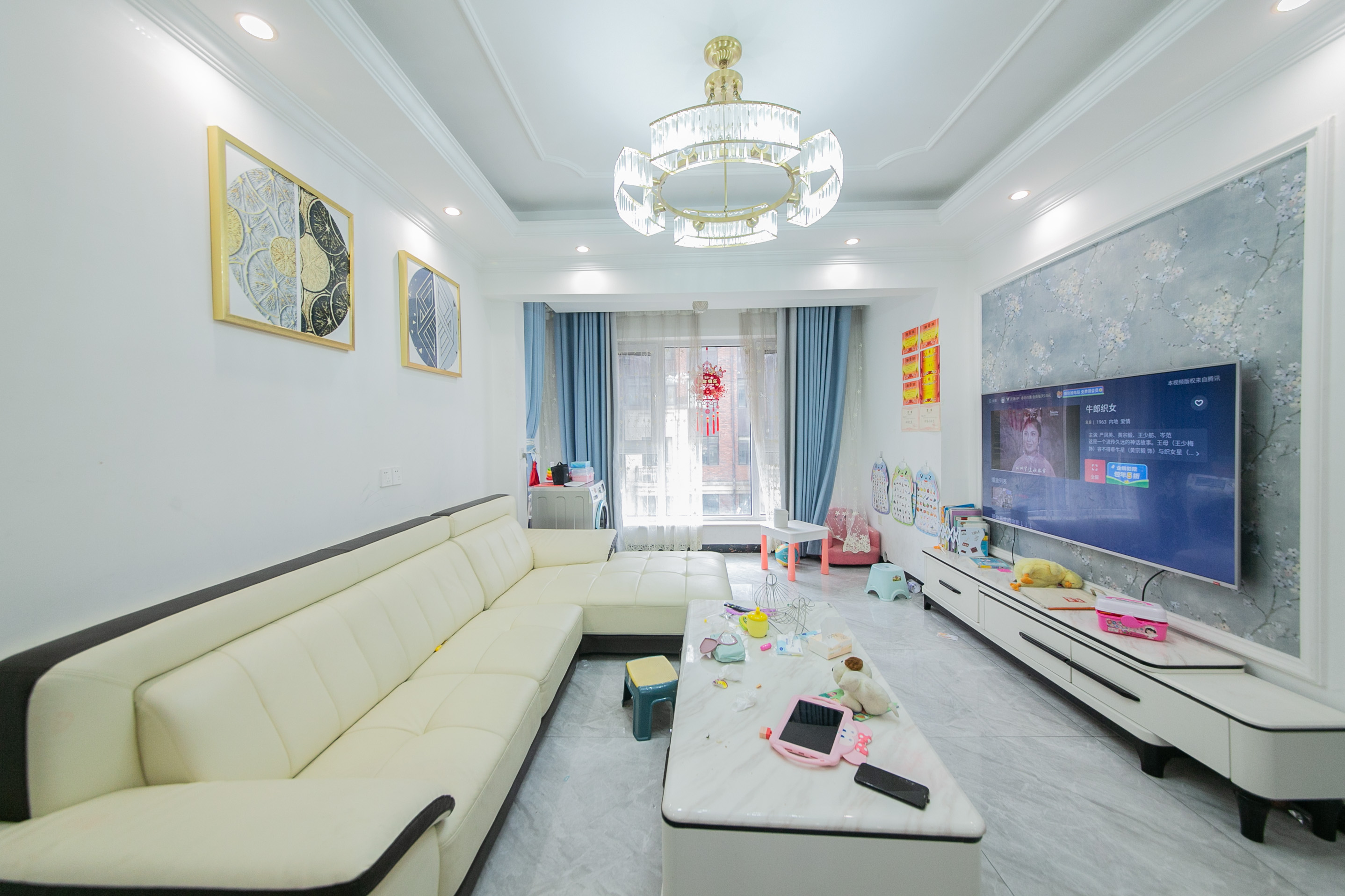 绿地海外滩  3室2厅1卫   92.00万