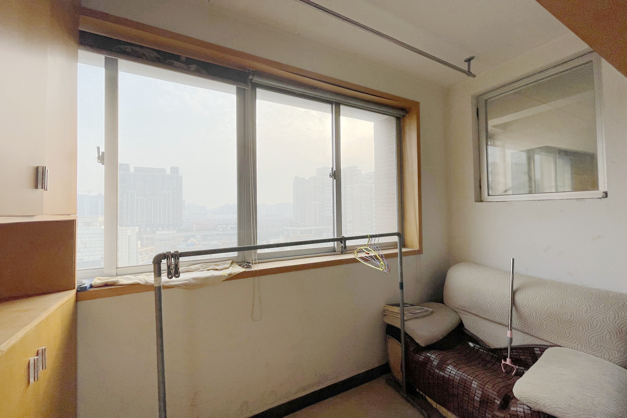 上河国际F座  1室1厅1卫   39.30万阳台