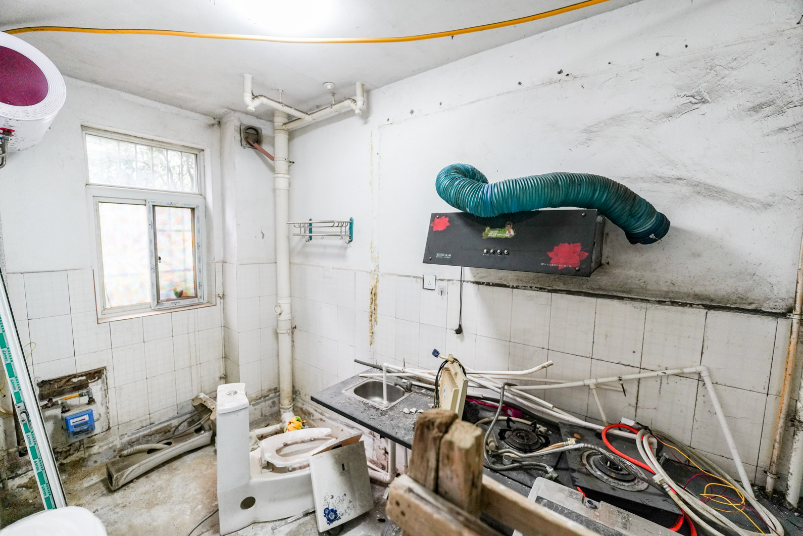 生活艺术城 4室2厅1卫 89.00万 生活艺术城 4室2厅1卫 89.00万厨房