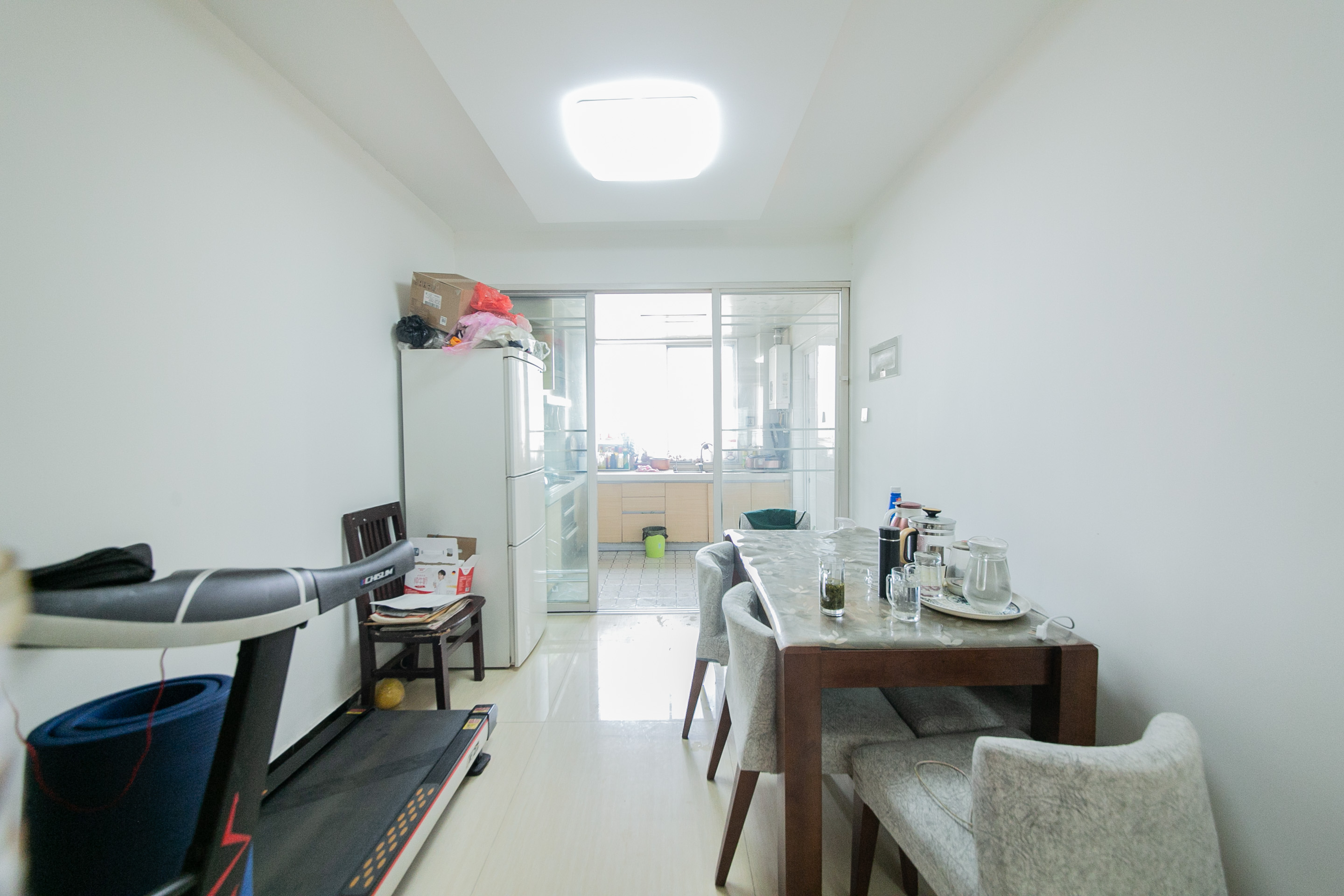 万国城(当代满庭春MOMA)二期 3室2厅2卫 99.0万 万国城(当代满庭春MOMA)二期 3室2厅2卫 99.0万客厅