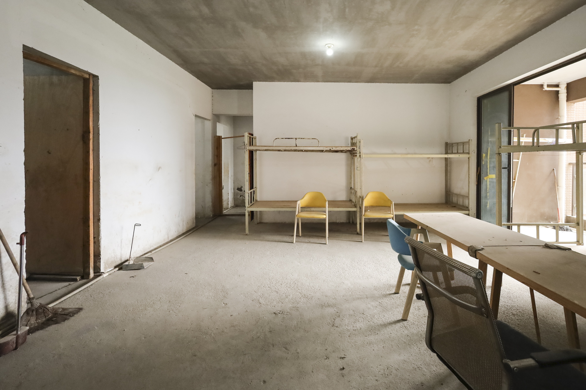 南山雍江汇(滨江国际新城)  3室2厅2卫   288.00万 南山雍江汇(滨江国际新城)  3室2厅2卫   288.00万客厅