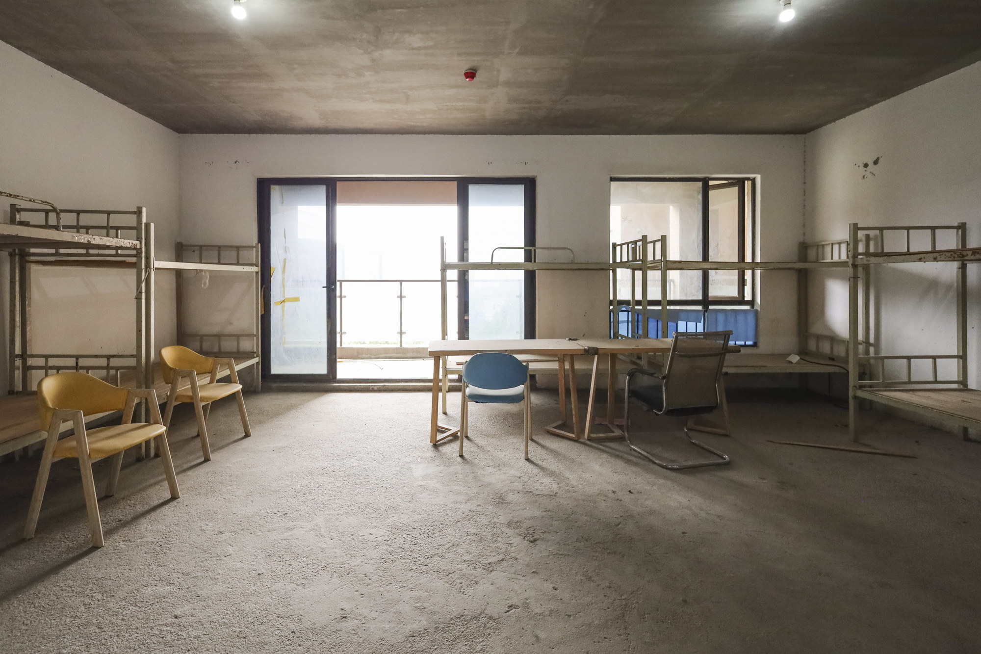 南山雍江汇(滨江国际新城)  3室2厅2卫   288.00万 南山雍江汇(滨江国际新城)  3室2厅2卫   288.00万客厅