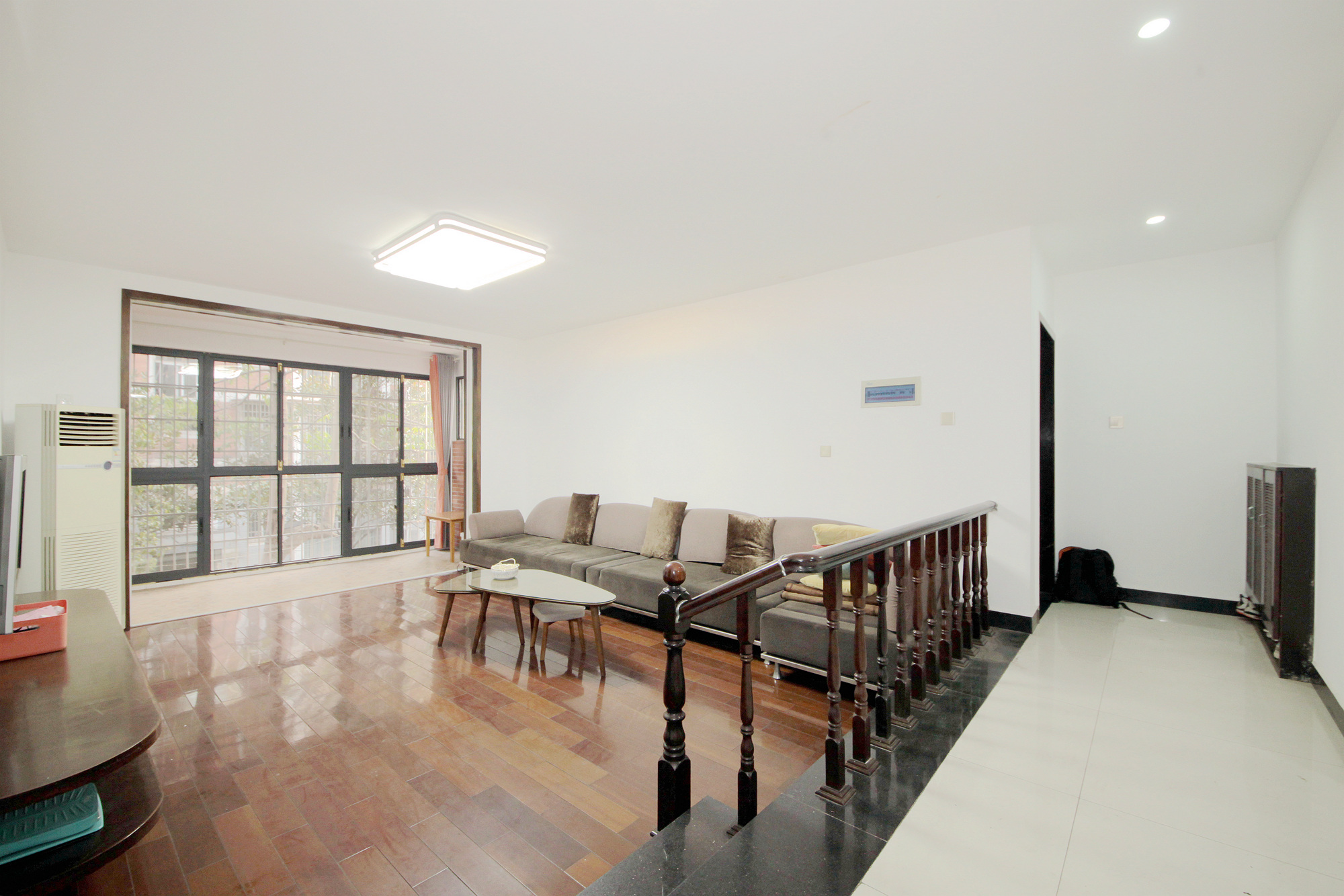 山水人家三期  4室2厅2卫    90.0万其他