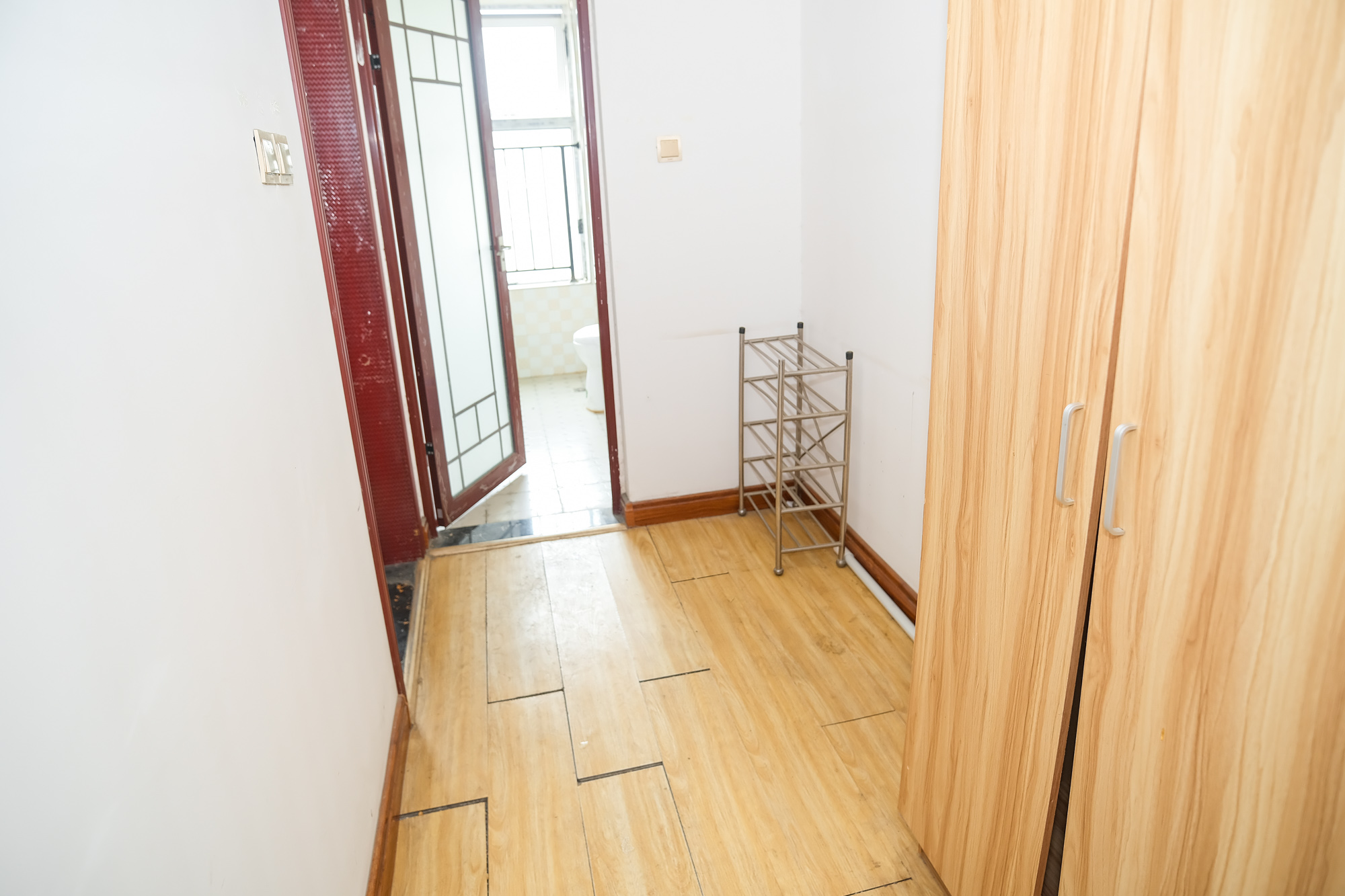 金科时代中心  3室2厅2卫   80.00万卧室