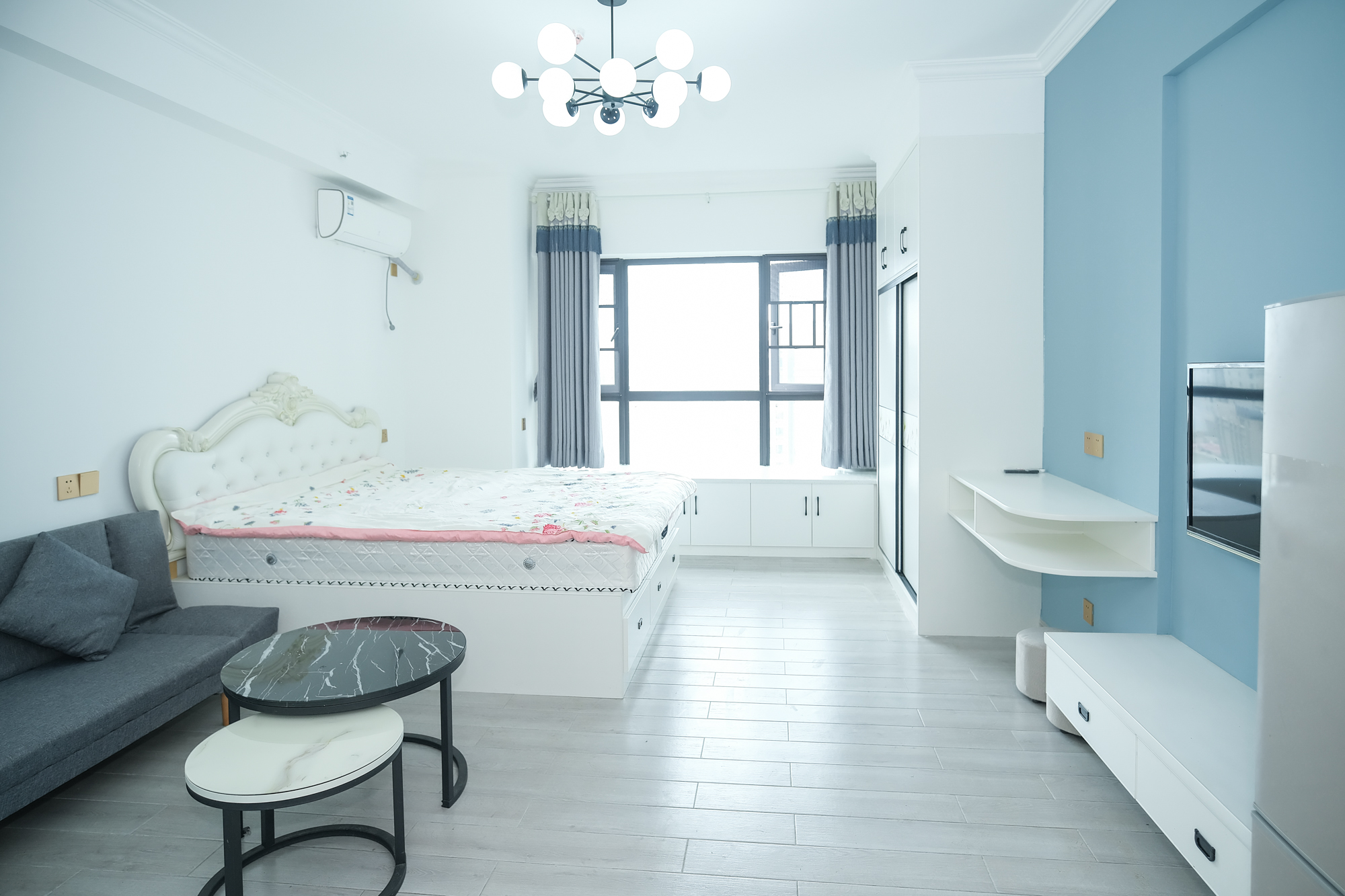 金科时代中心  1室1厅1卫   36.00万客厅