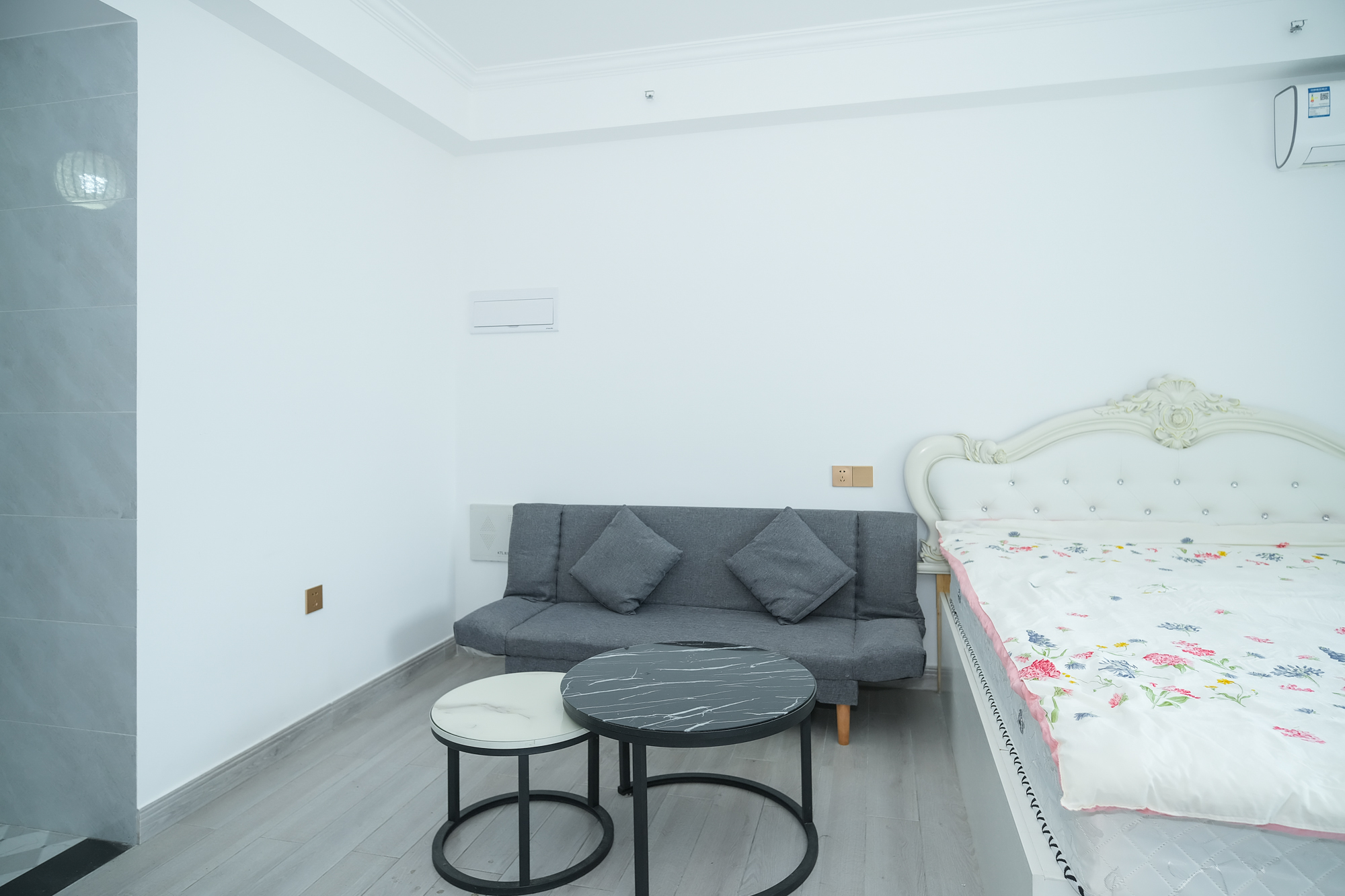 金科时代中心 1室1厅1卫 36.00万 金科时代中心 1室1厅1卫 36.00万客厅