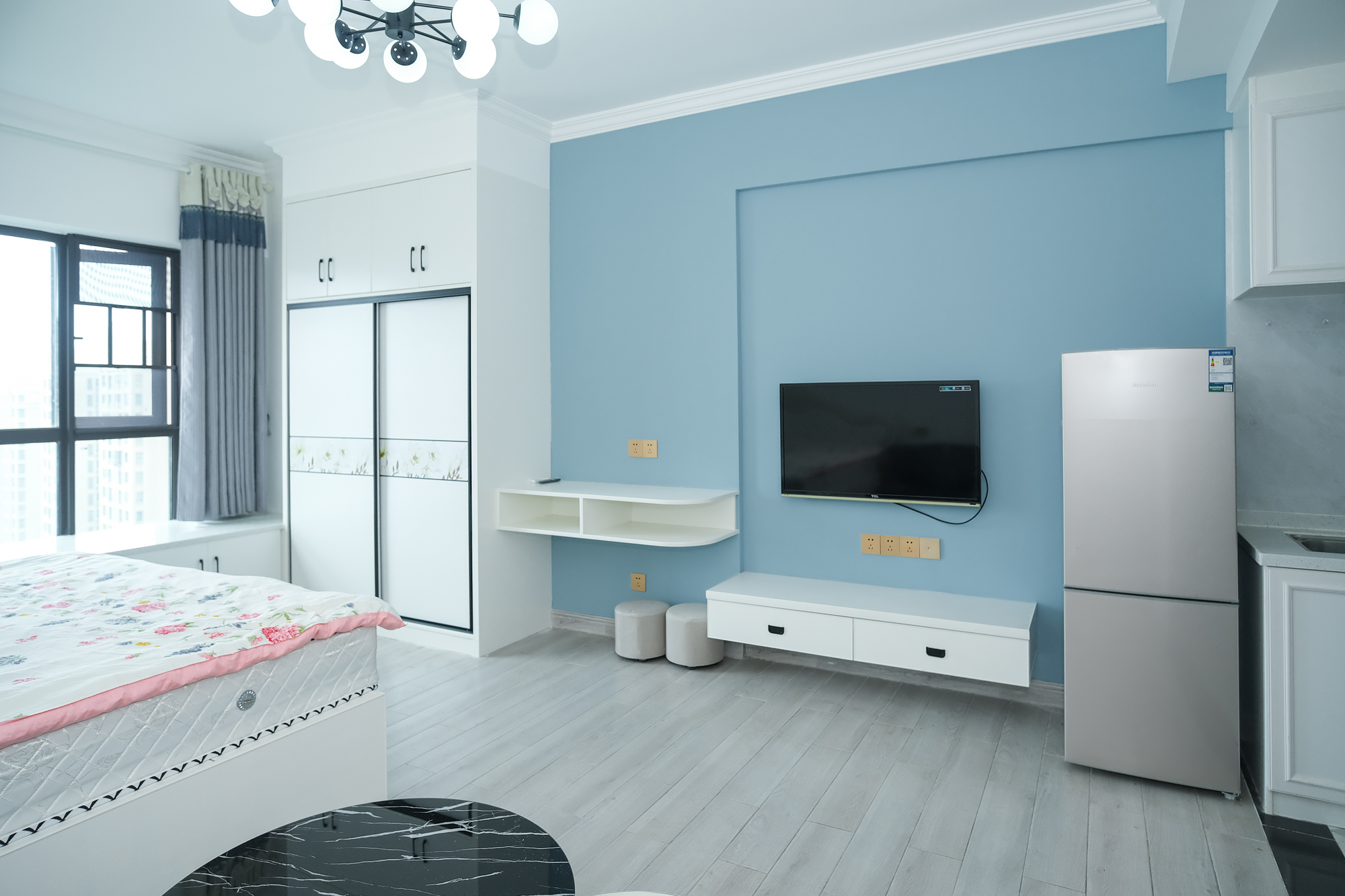 金科时代中心  1室1厅1卫   36.00万客厅