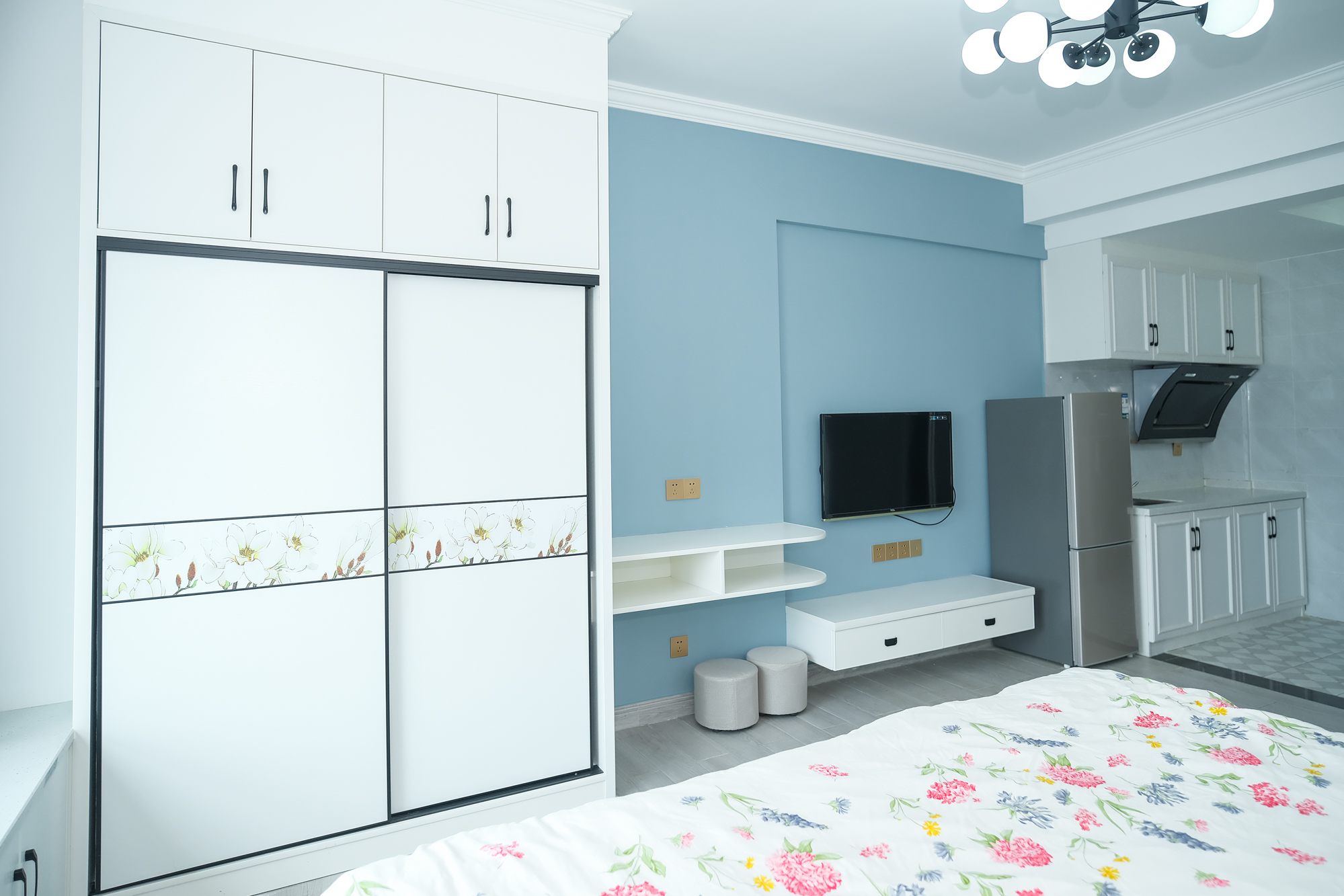 金科时代中心  1室1厅1卫   36.00万卧室