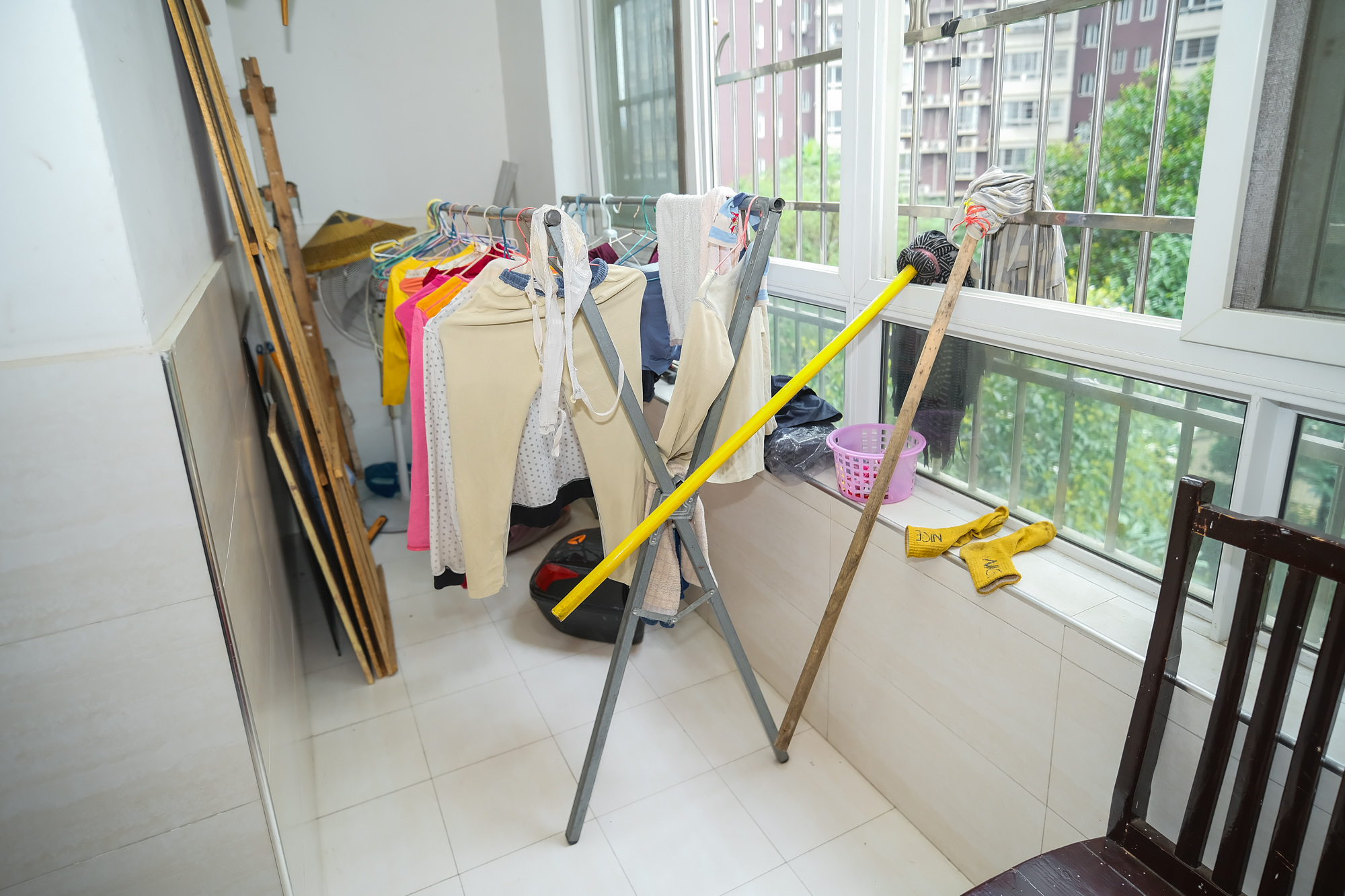 楚天馨苑  4室2厅2卫   85.00万 楚天馨苑  4室2厅2卫   85.00万阳台