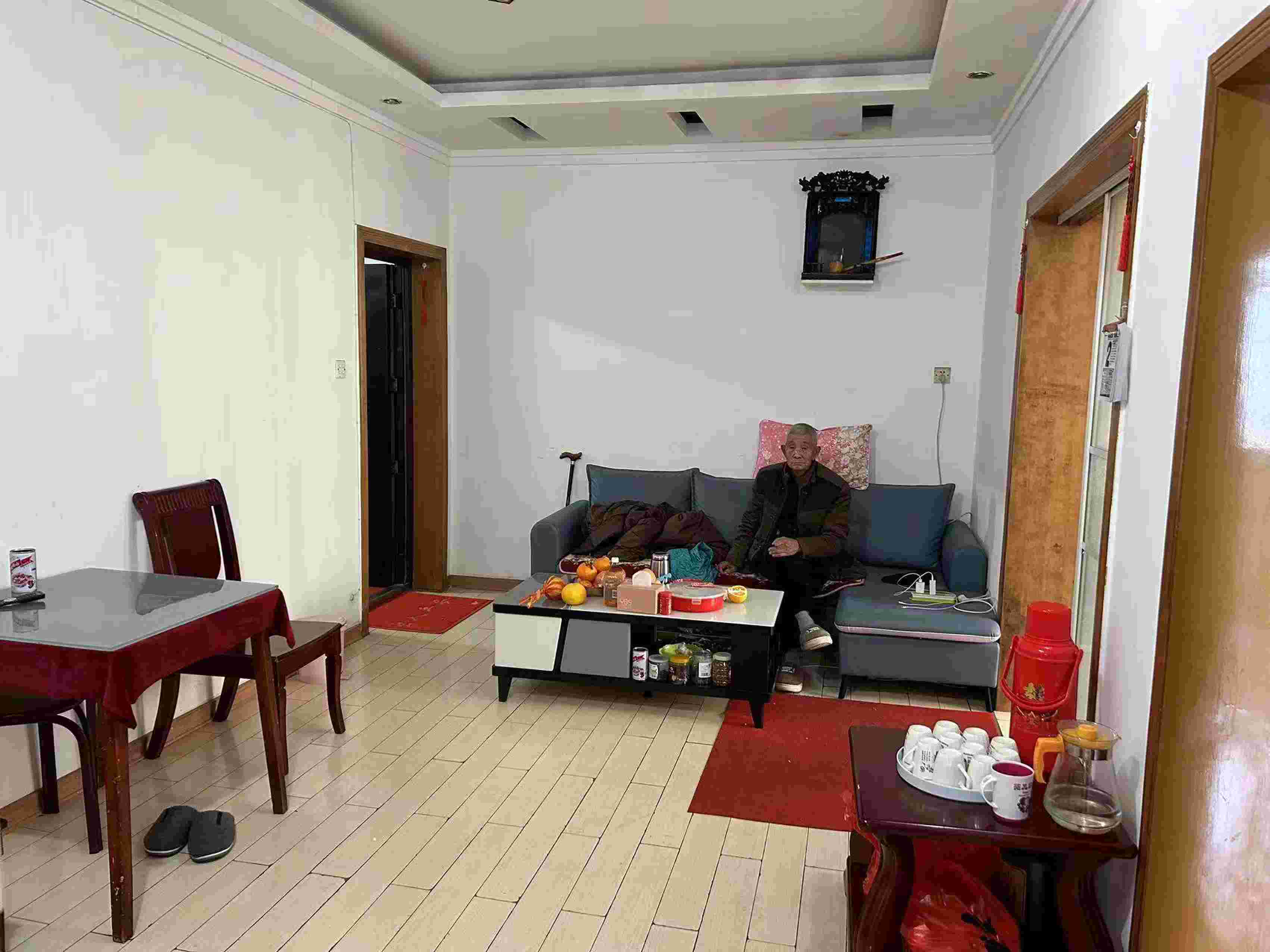 堤升街散盘 2室1厅1卫 32.00万 堤升街散盘 2室1厅1卫 32.00万室内图