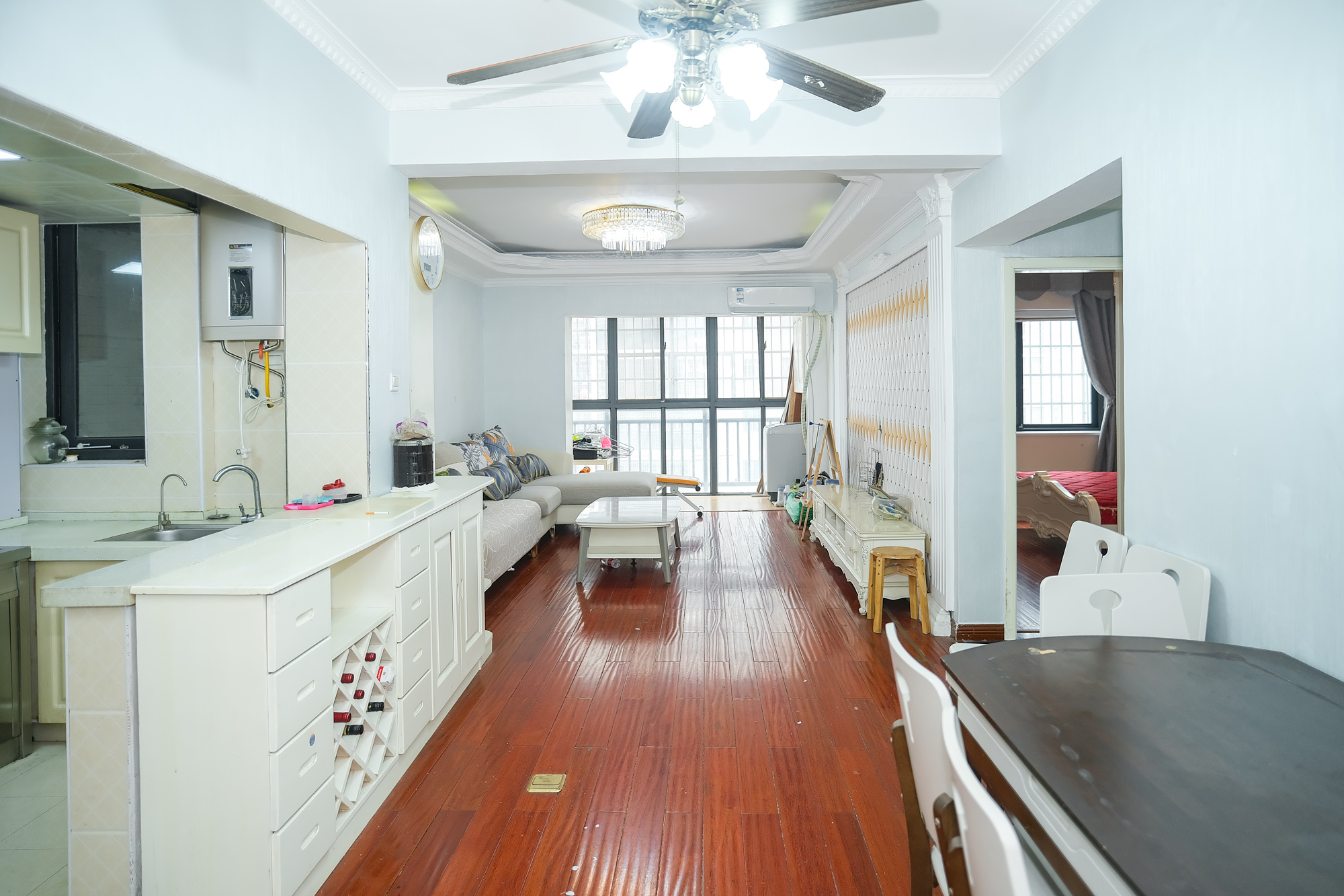 尚都花园城 2室2厅1卫 66.80万 尚都花园城 2室2厅1卫 66.80万客厅