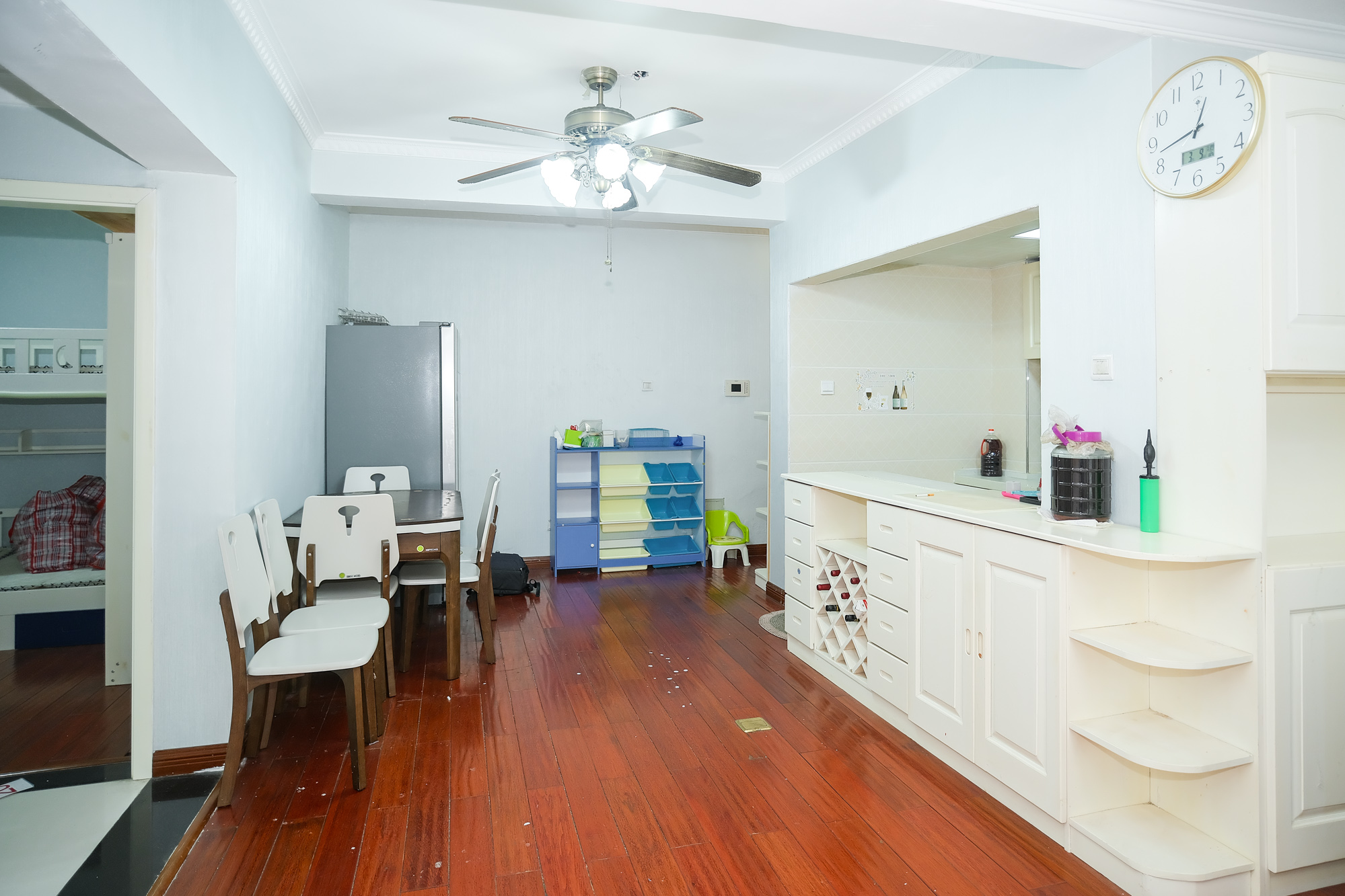 尚都花园城 2室2厅1卫 66.80万 尚都花园城 2室2厅1卫 66.80万客厅