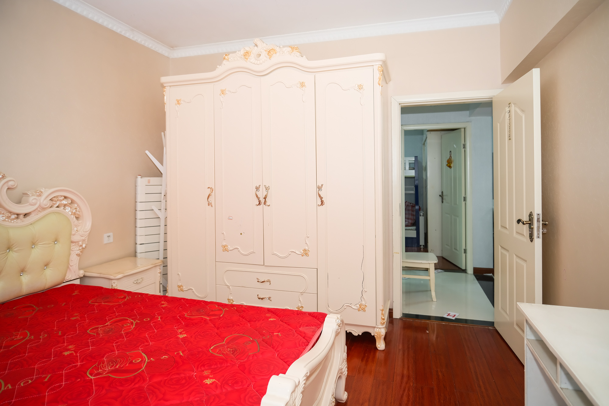 尚都花园城 2室2厅1卫 66.80万 尚都花园城 2室2厅1卫 66.80万卧室