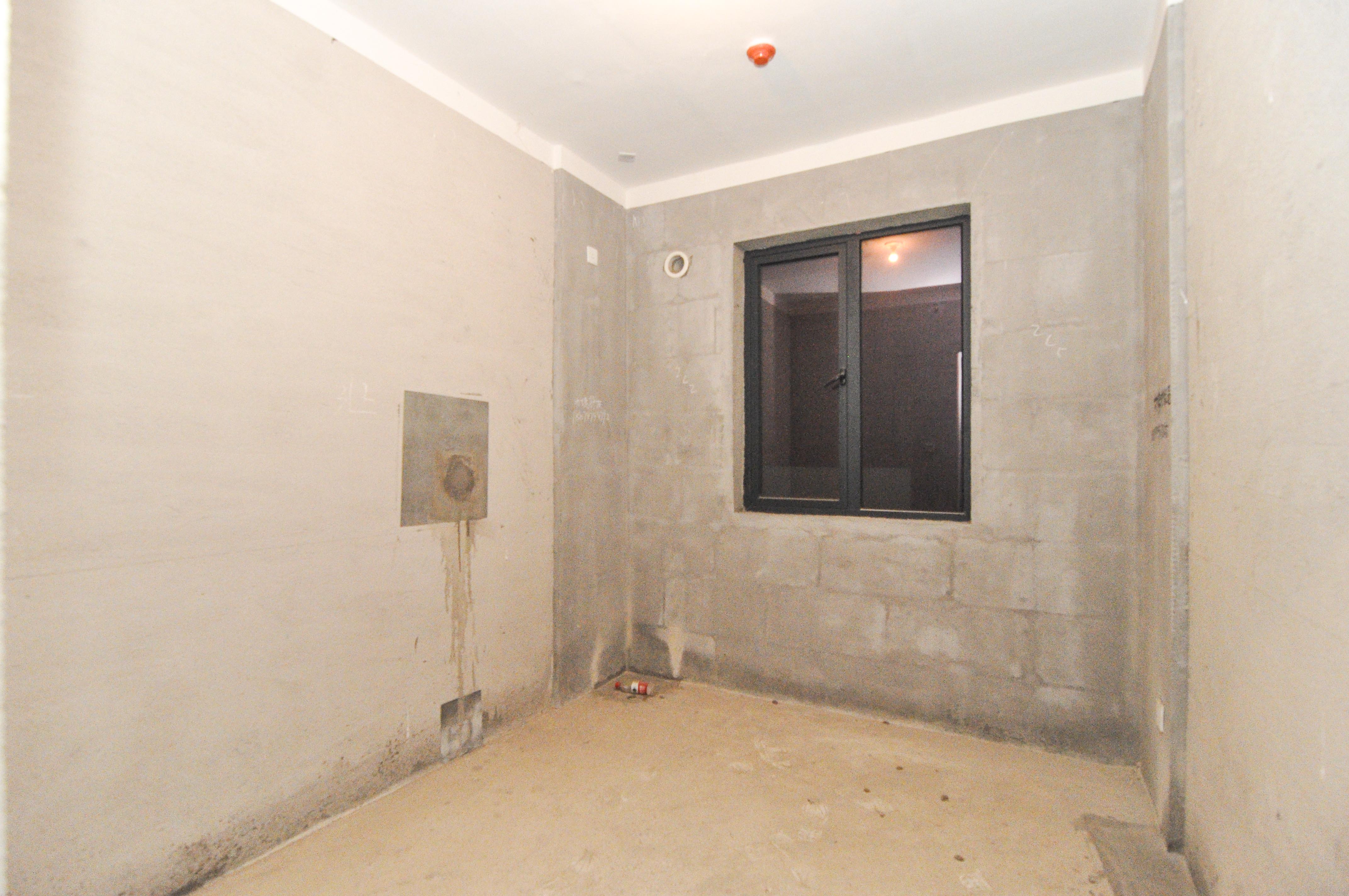 中建梅溪湖中心  4室2厅2卫   175.00万其他