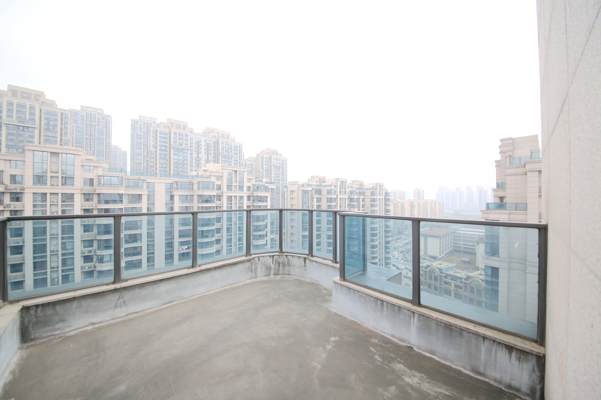 明昇壹城（明昇时代广场）一期  4室2厅2卫    418.0万其他