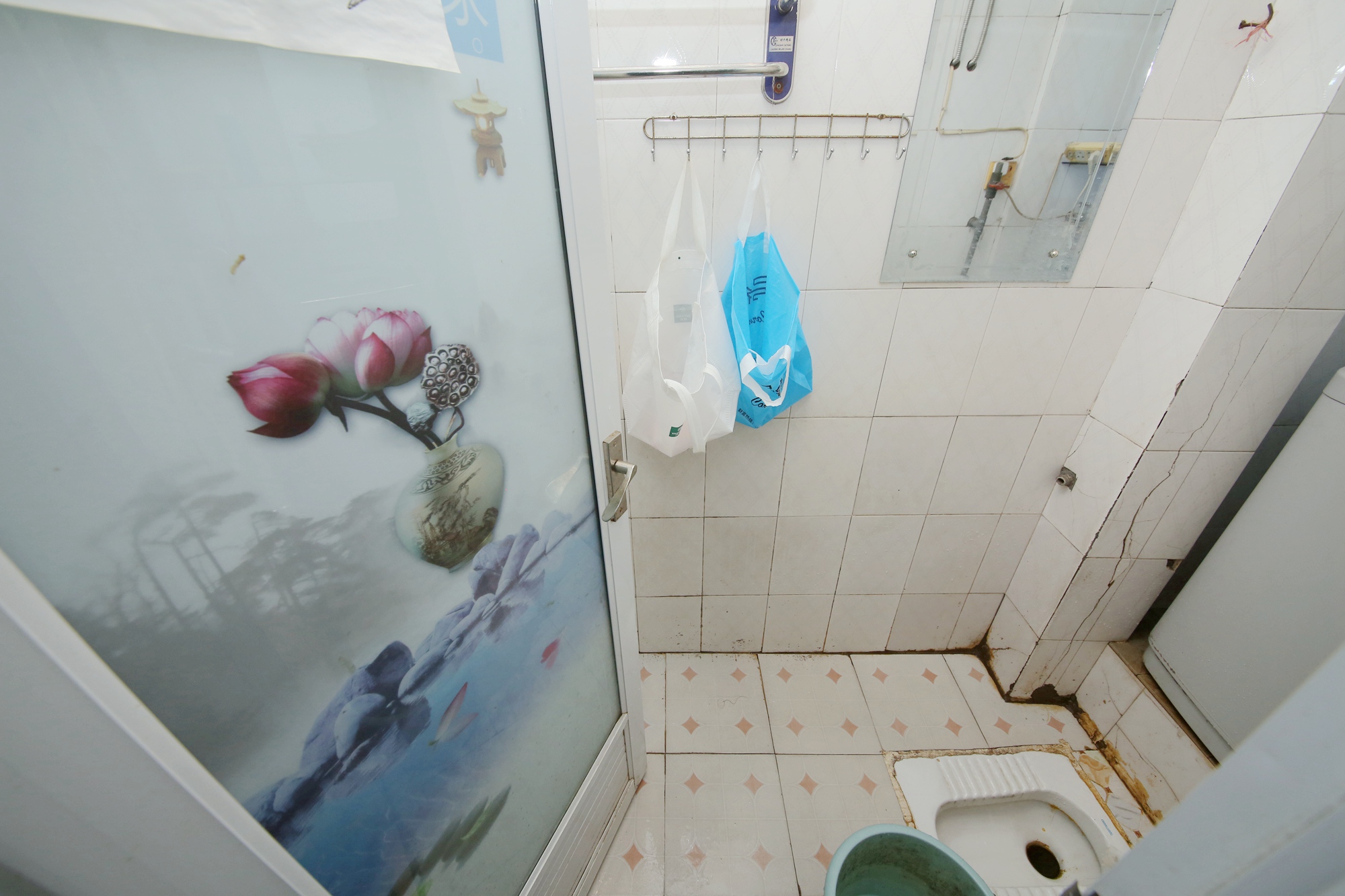 南湖路水工机械厂宿舍  2室1厅1卫   50.80万卫生间