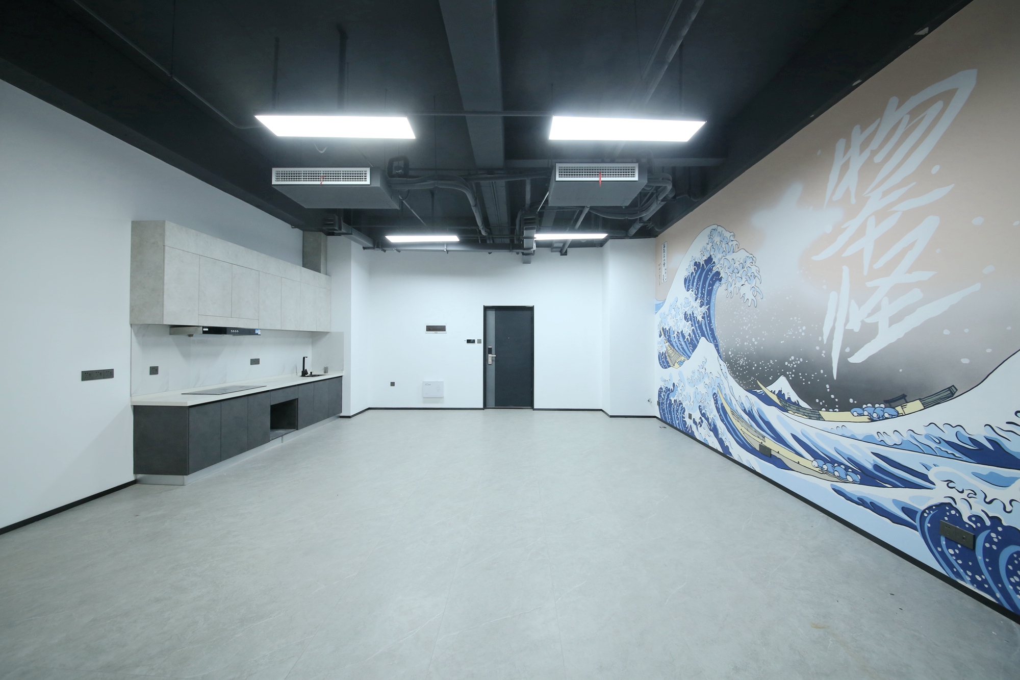 汇景发展环球中心  1室1厅1卫   130.00万客厅