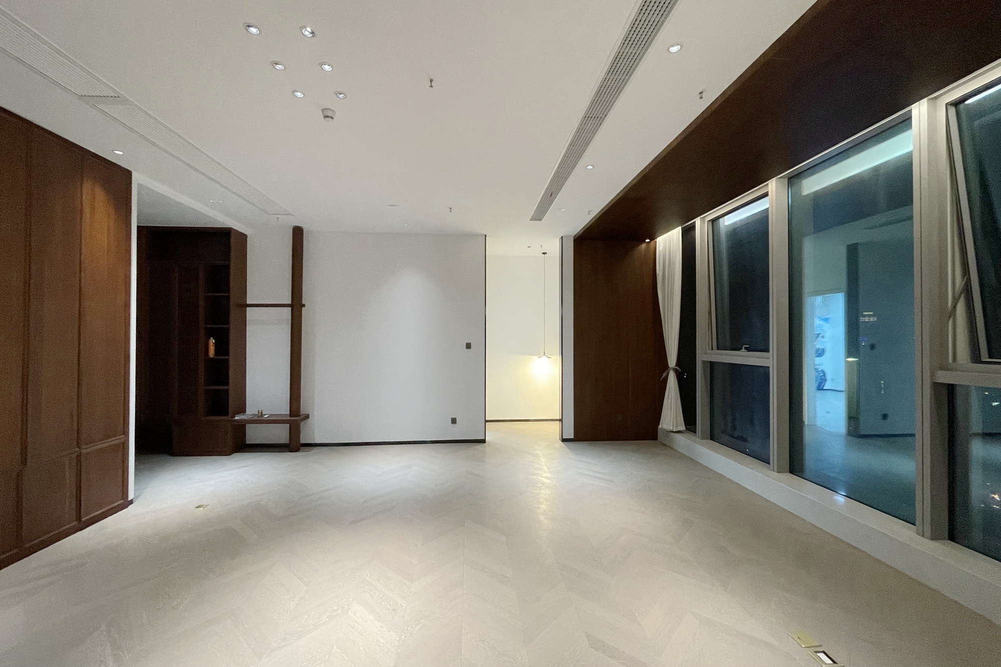 汇景发展环球中心  1室1厅1卫   130.00万其他