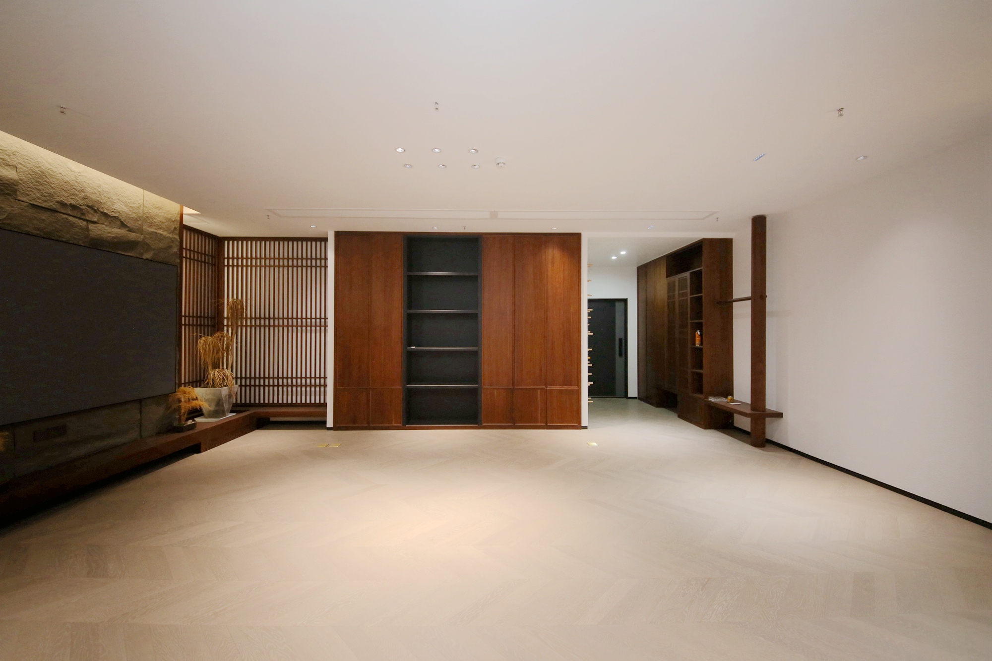 汇景发展环球中心  2室1厅1卫   220.00万其他