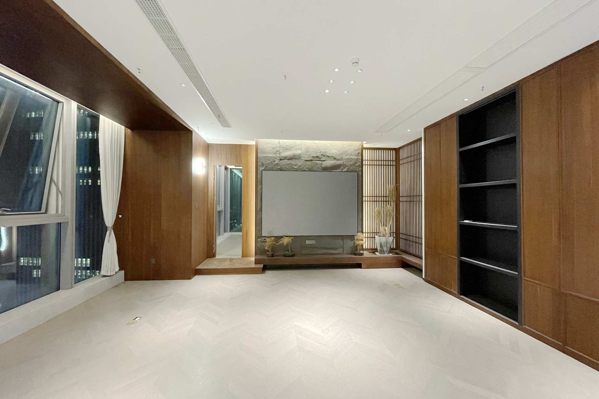 汇景发展环球中心  2室1厅1卫   220.00万其他