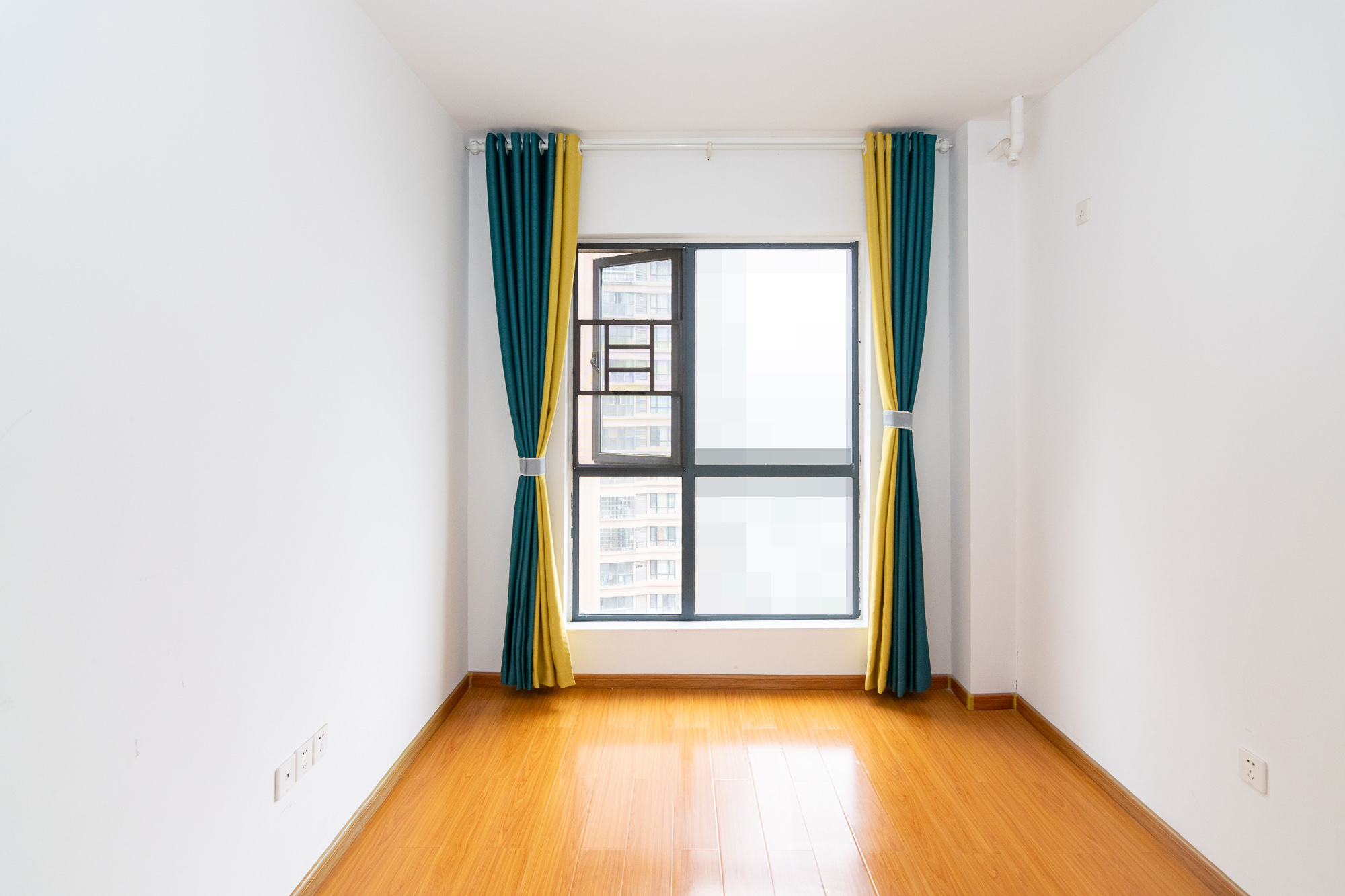 润和之悦（金泽园）  4室2厅2卫    106.0万卧室