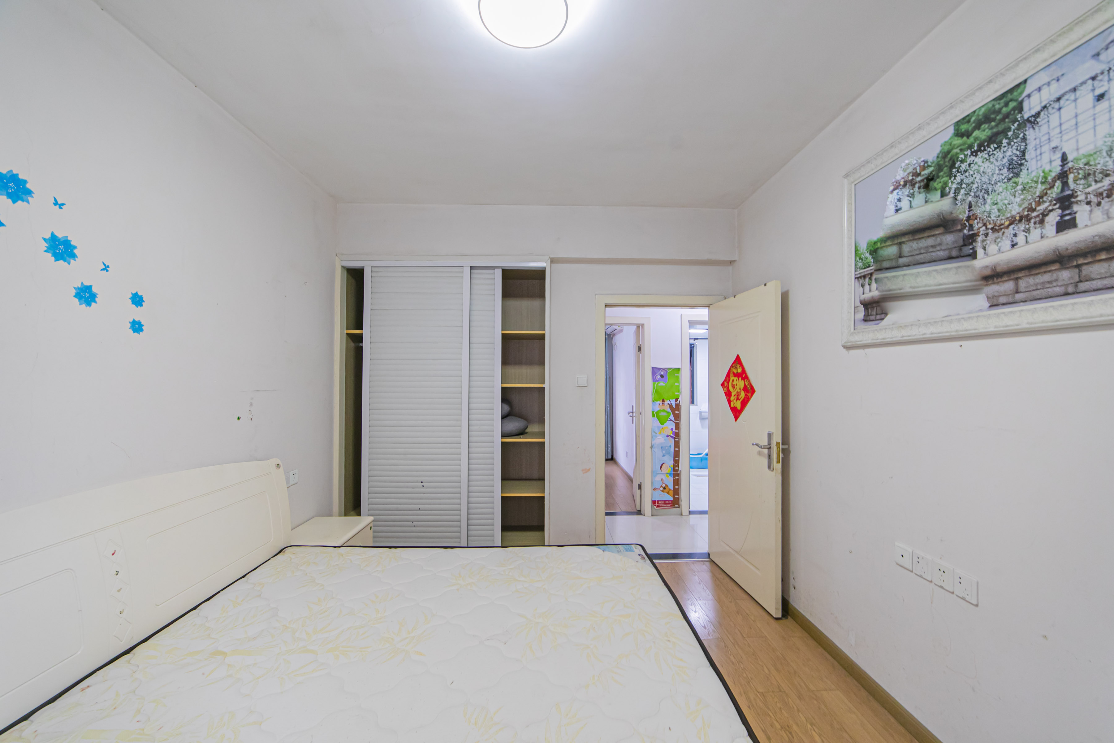 华润凤凰城一期 3室2厅1卫 67.8万 华润凤凰城一期 3室2厅1卫 67.8万卧室