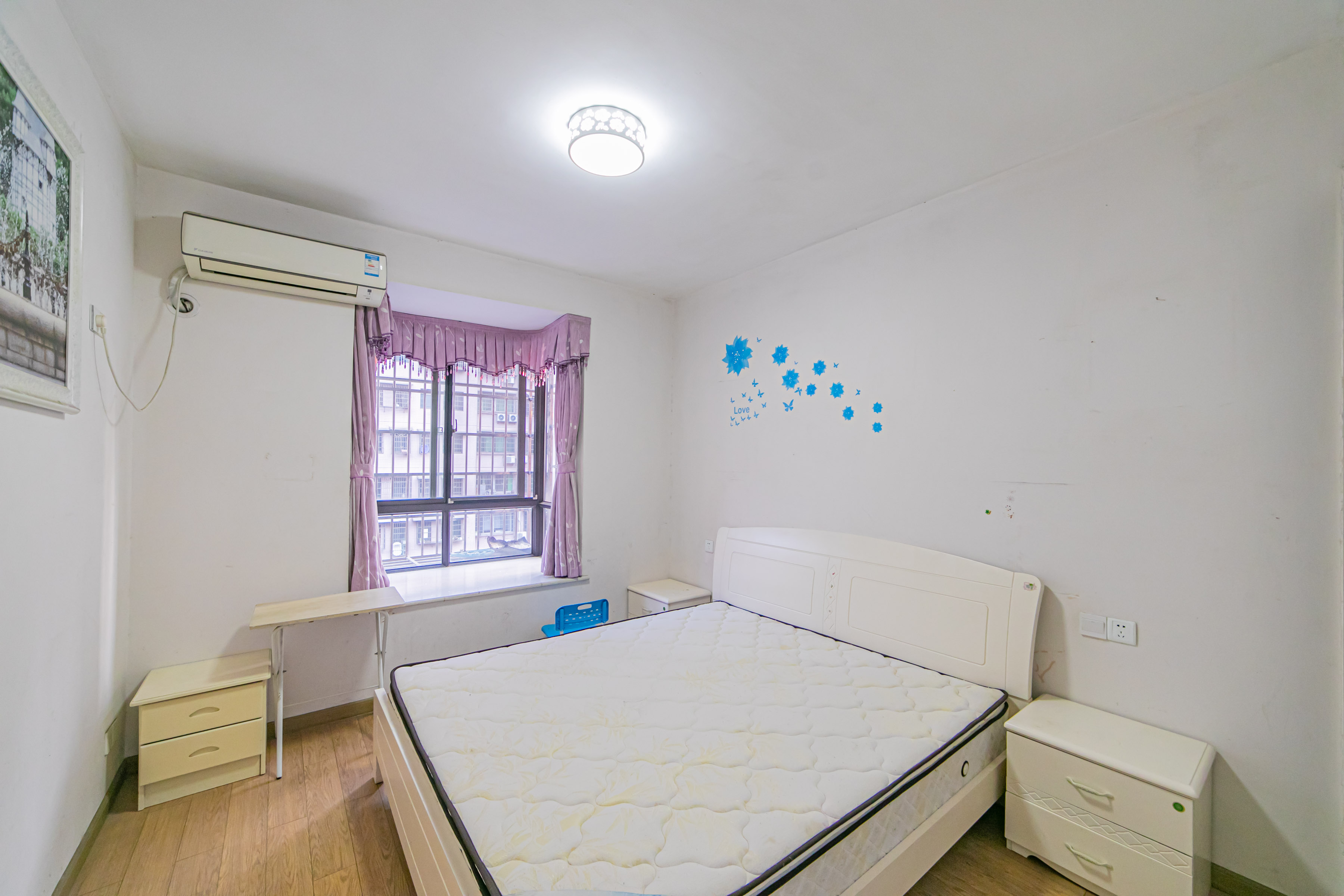 华润凤凰城一期 3室2厅1卫 67.8万 华润凤凰城一期 3室2厅1卫 67.8万卧室