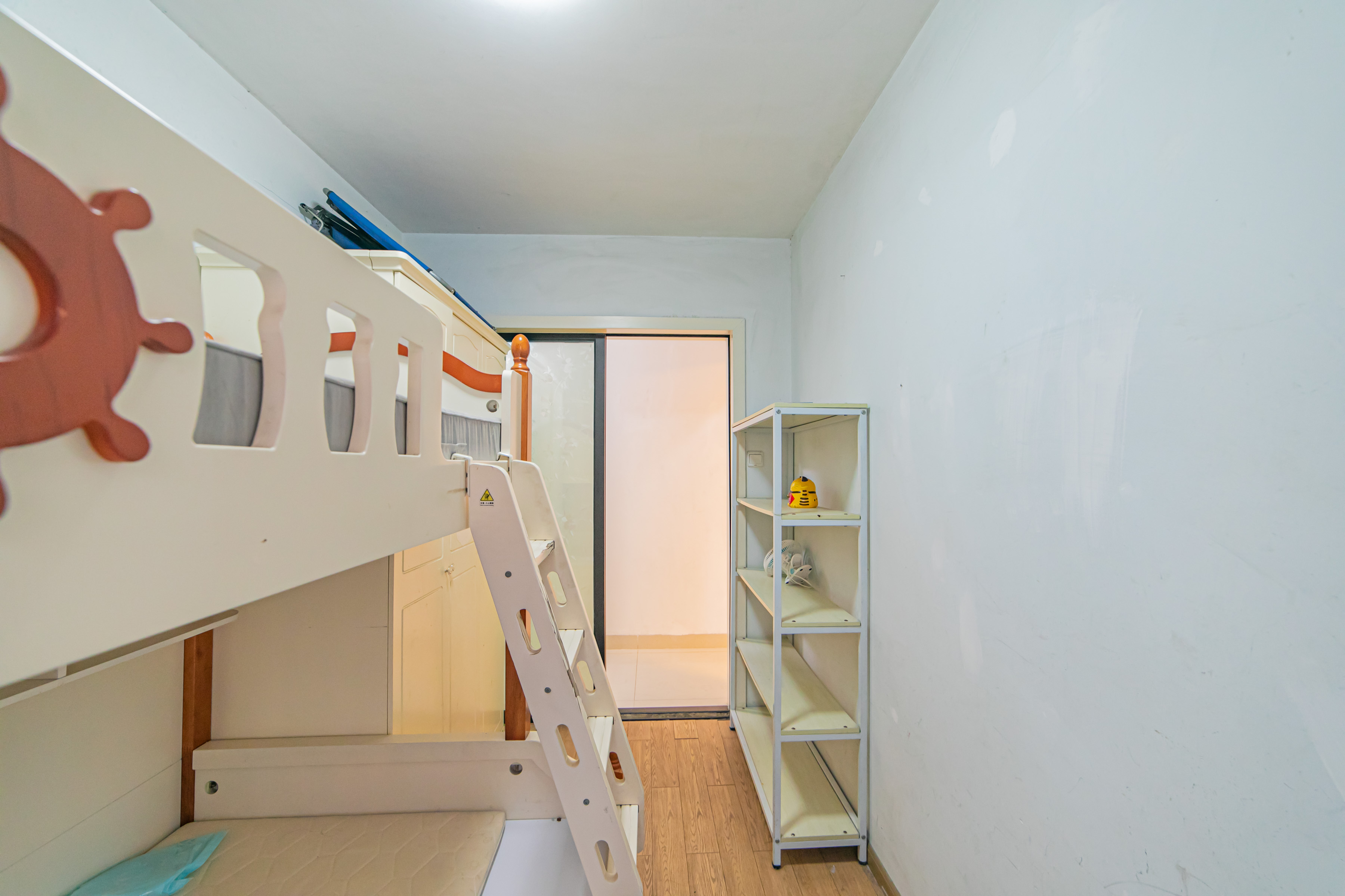 华润凤凰城一期 3室2厅1卫 67.8万 华润凤凰城一期 3室2厅1卫 67.8万卧室