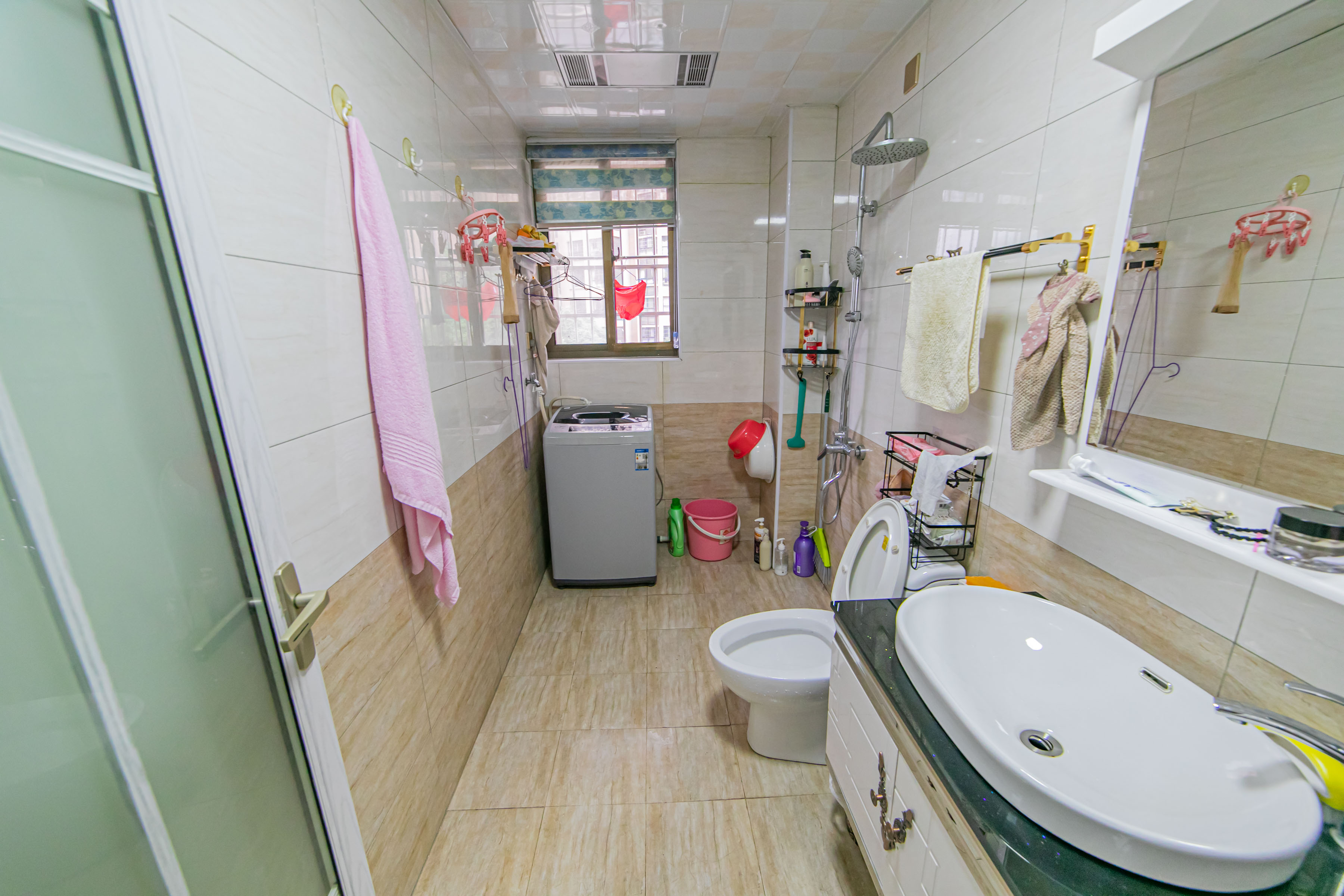 家和院  4室2厅1卫    80.0万卫生间