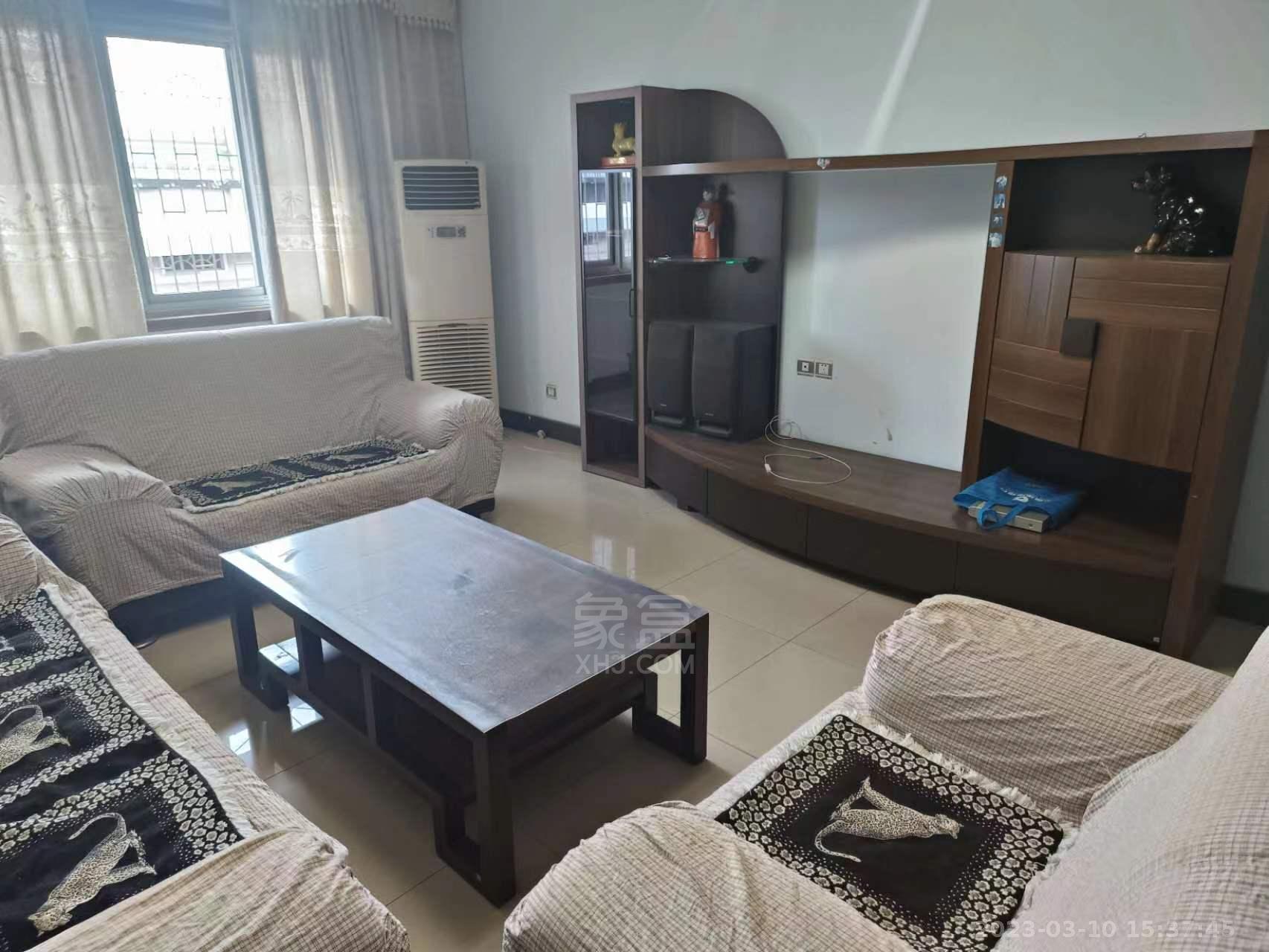 耀华新村  3室2厅1卫   1500.00元/月室内图
