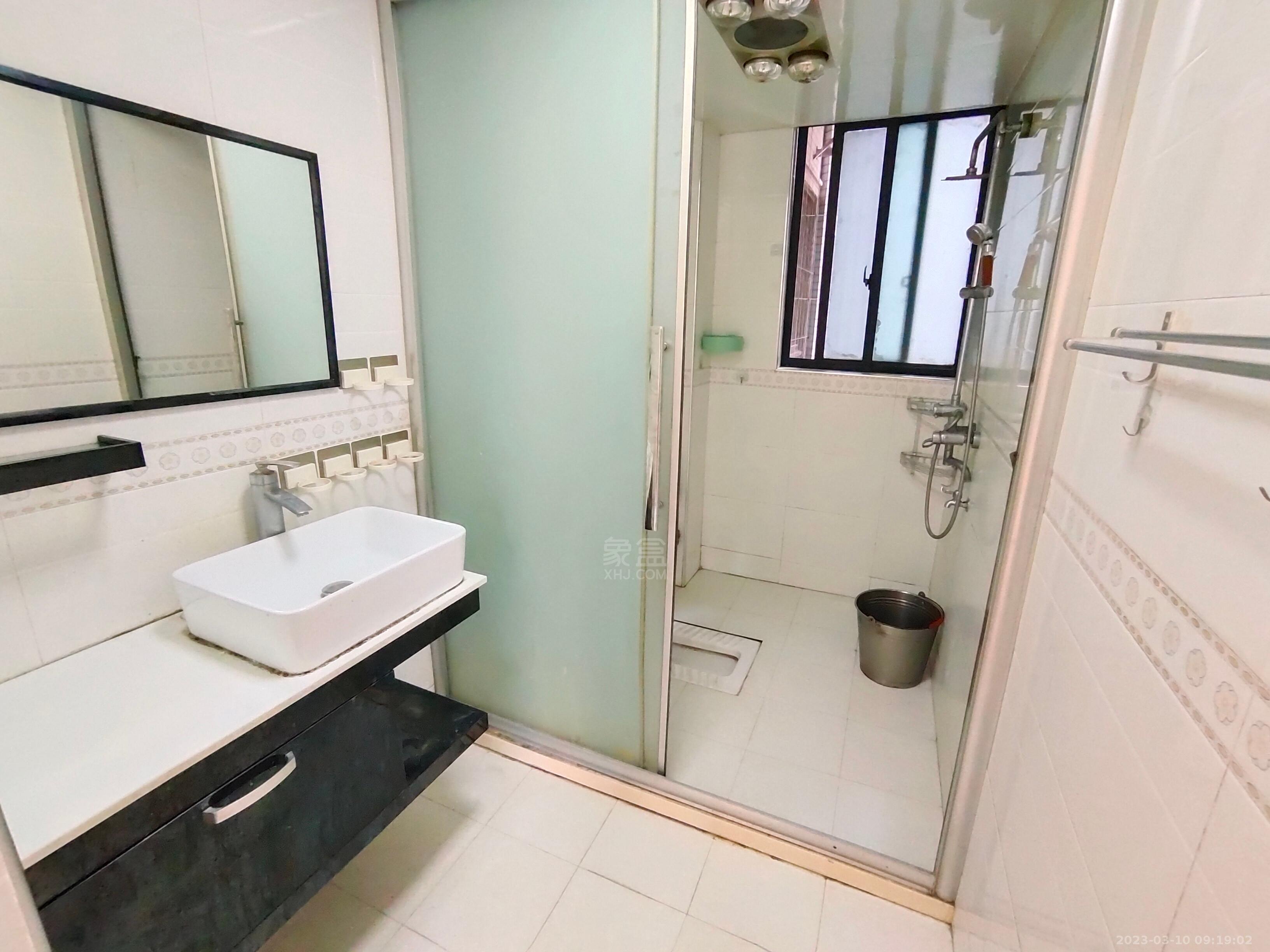 荷塘嘉苑 3室2厅1卫 1500.00元/月 荷塘嘉苑 3室2厅1卫 1500.00元/月室内图