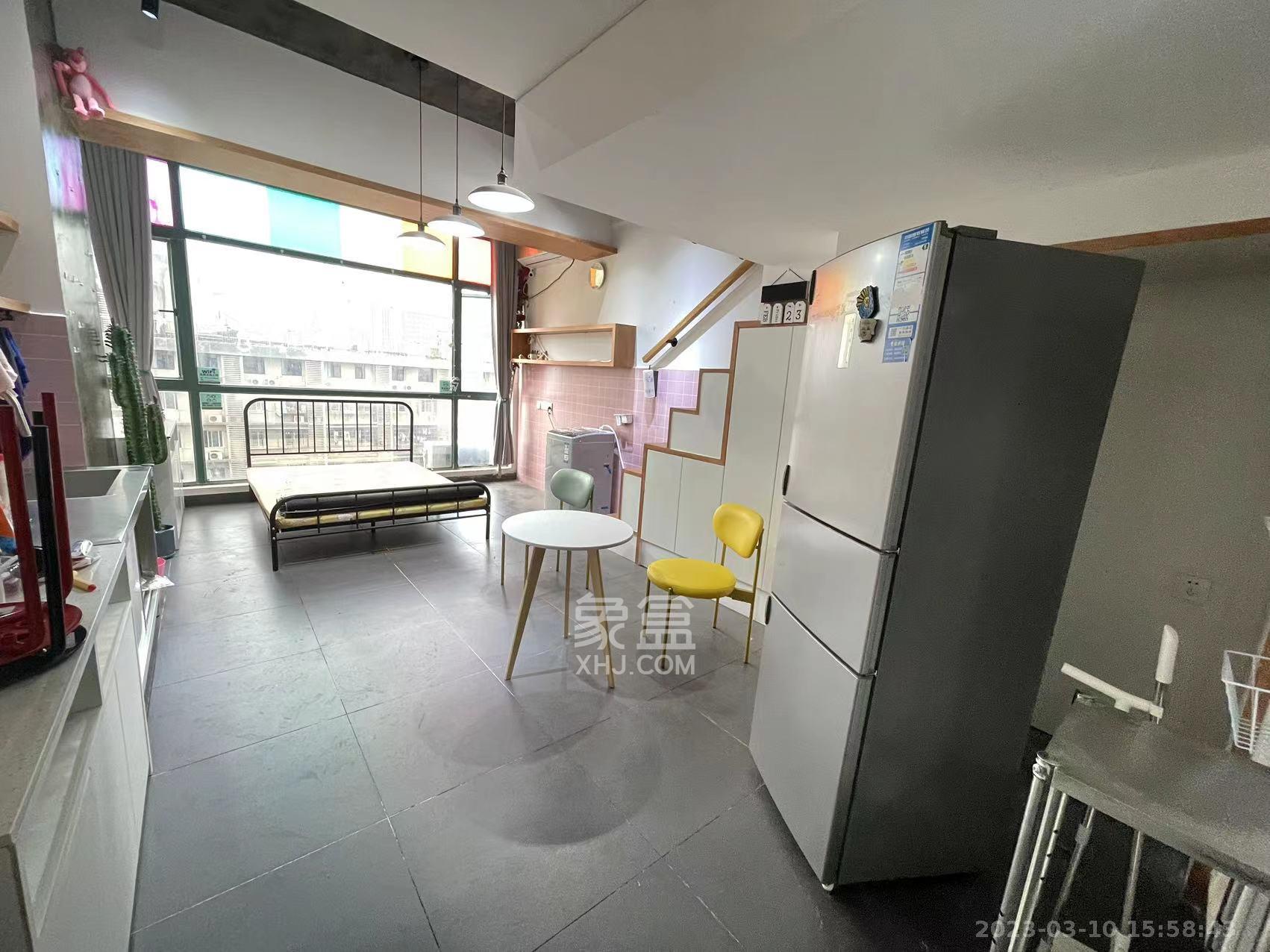 三角花园星城  1室1厅1卫   2300.00元/月室内图