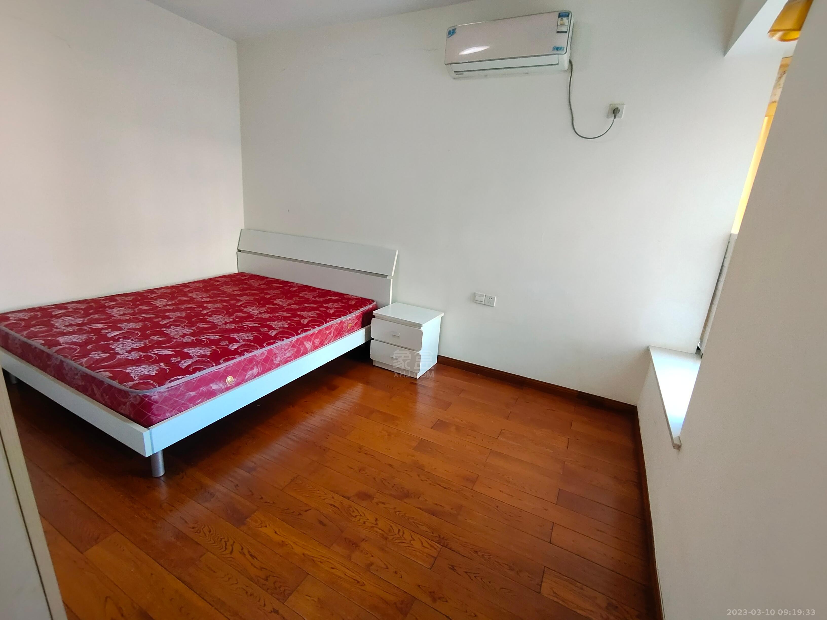 荷塘嘉苑 3室2厅1卫 1500.00元/月 荷塘嘉苑 3室2厅1卫 1500.00元/月室内图