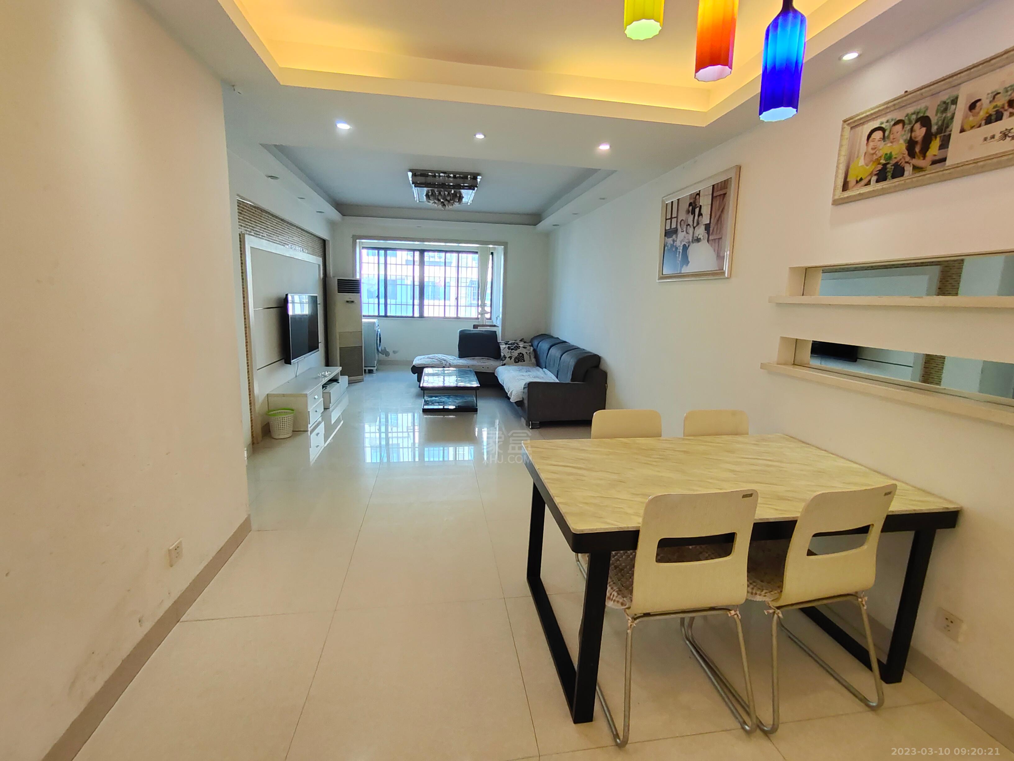 荷塘嘉苑 3室2厅1卫 1500.00元/月 荷塘嘉苑 3室2厅1卫 1500.00元/月室内图