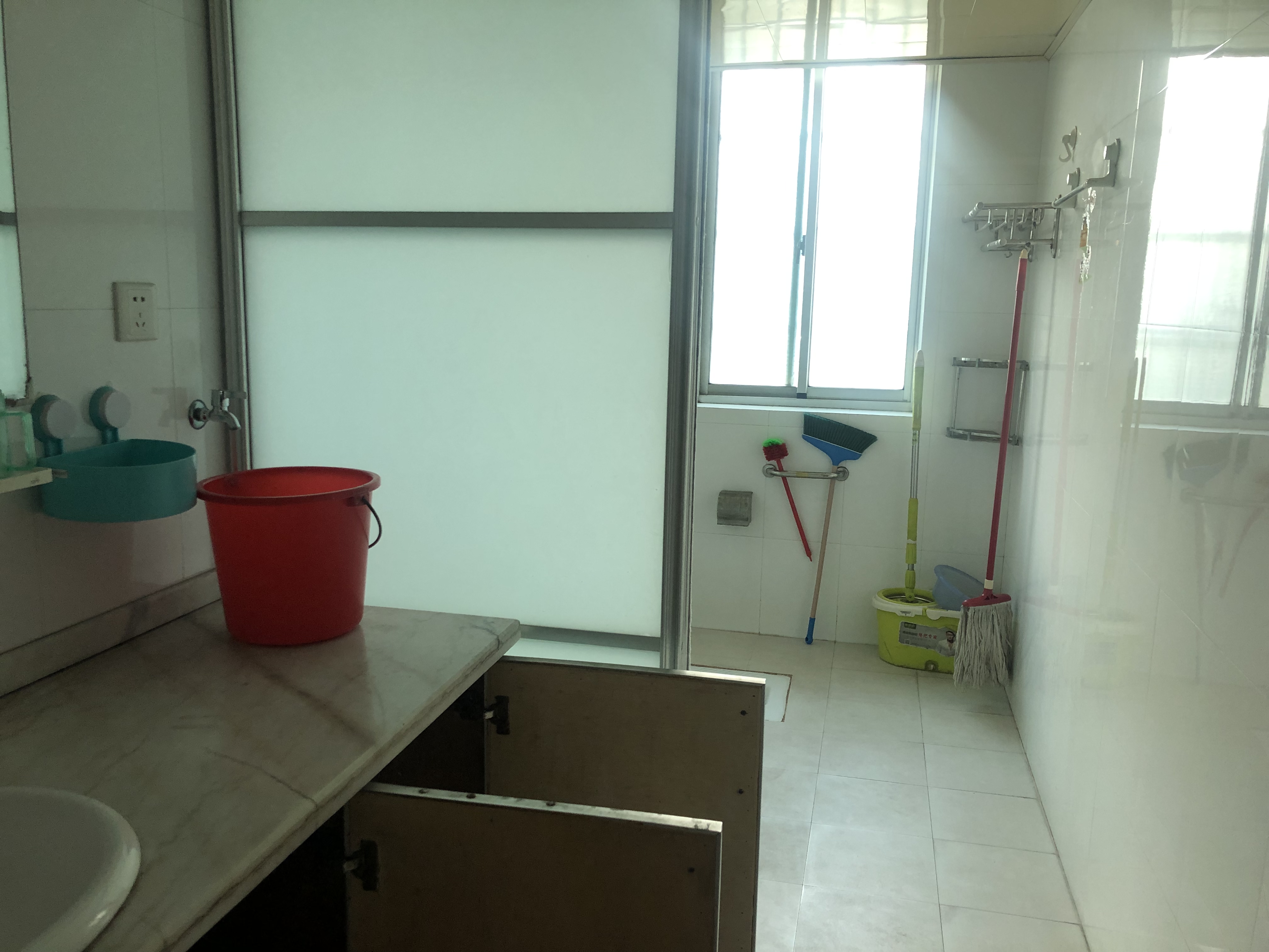 联谊新村 3室2厅2卫 75.00万 联谊新村 3室2厅2卫 75.00万室内图