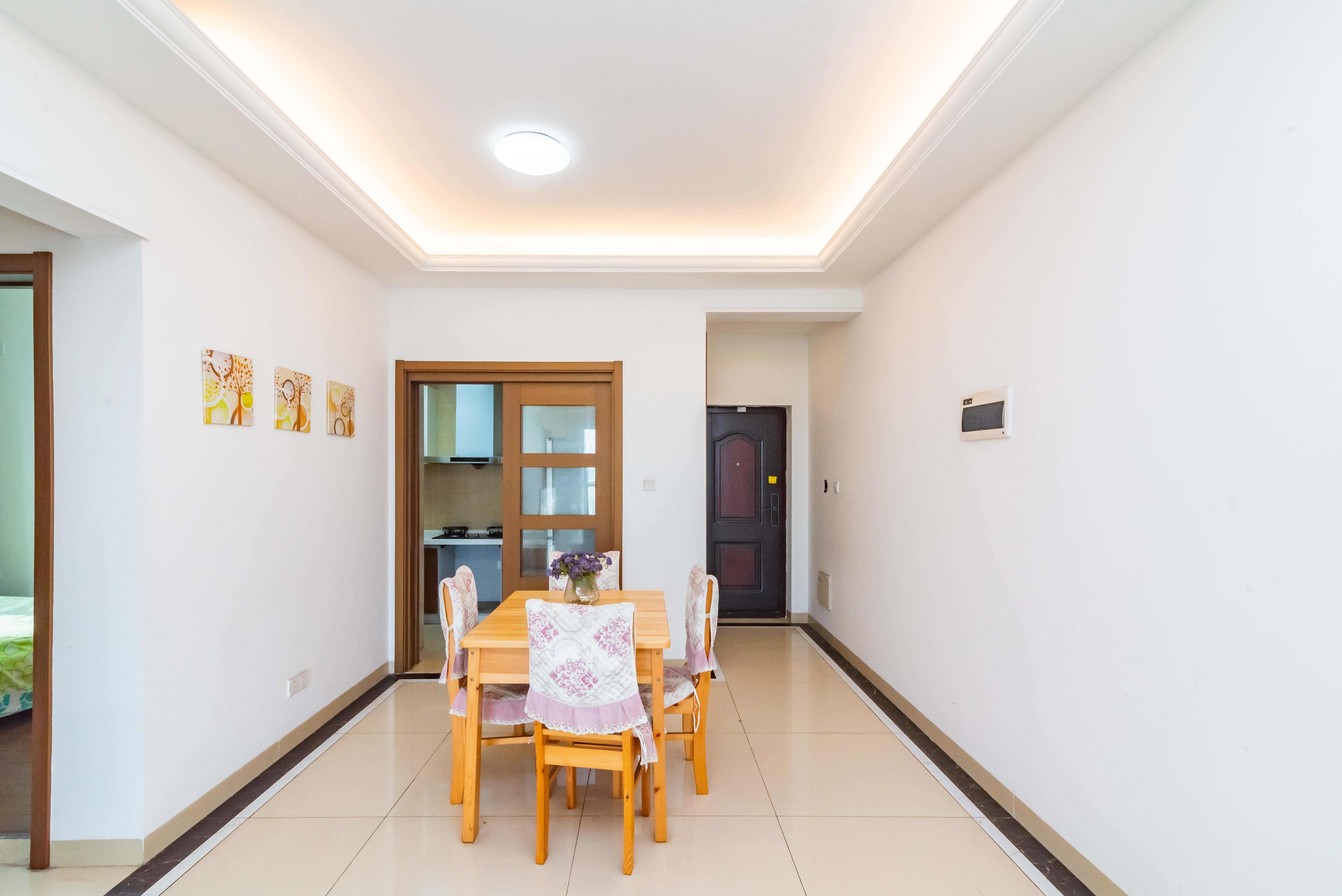 旺德府恺悦国际 3室2厅1卫 69.80万 旺德府恺悦国际 3室2厅1卫 69.80万客厅