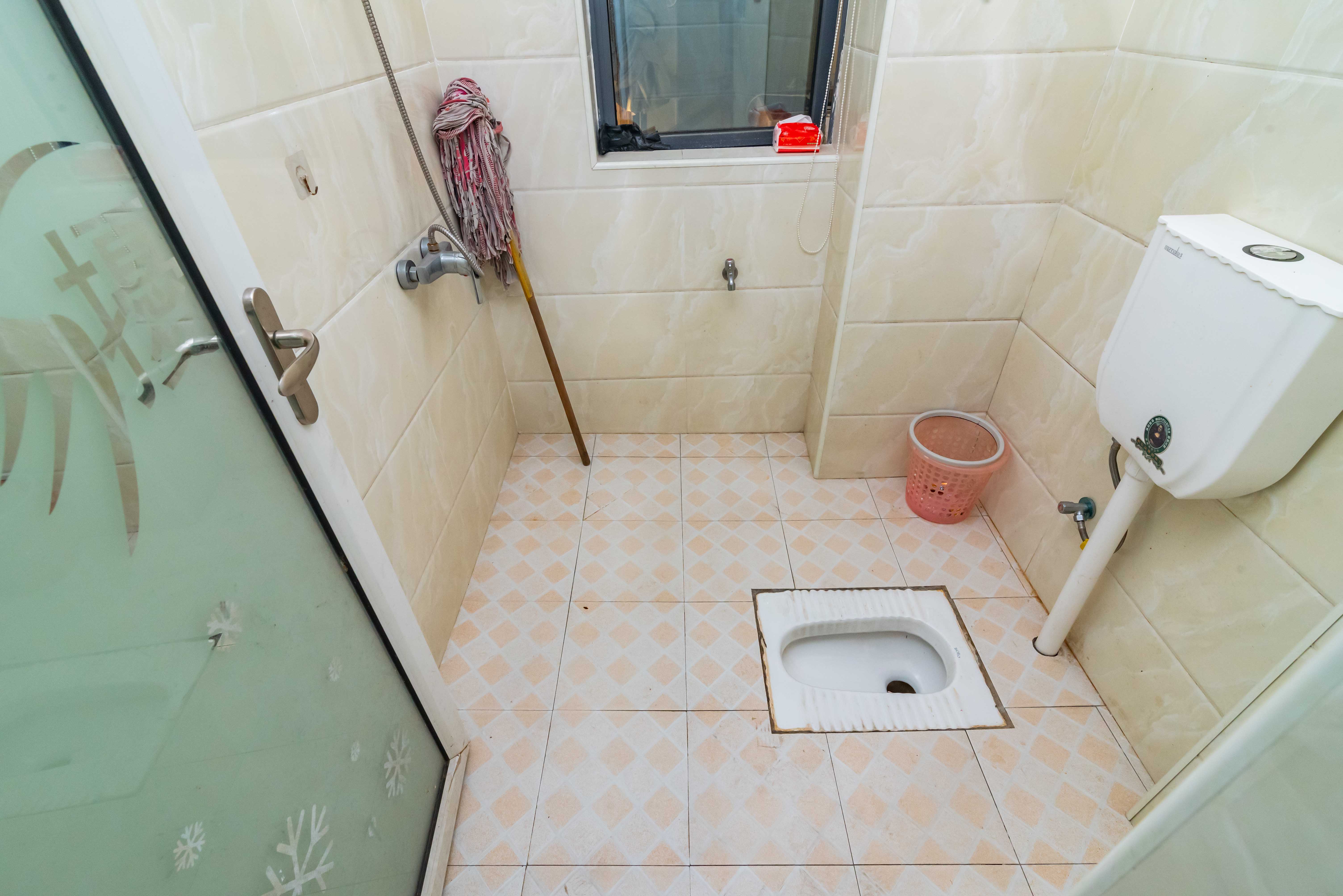 悦湖山 3室2厅2卫 106.00万 悦湖山 3室2厅2卫 106.00万卫生间