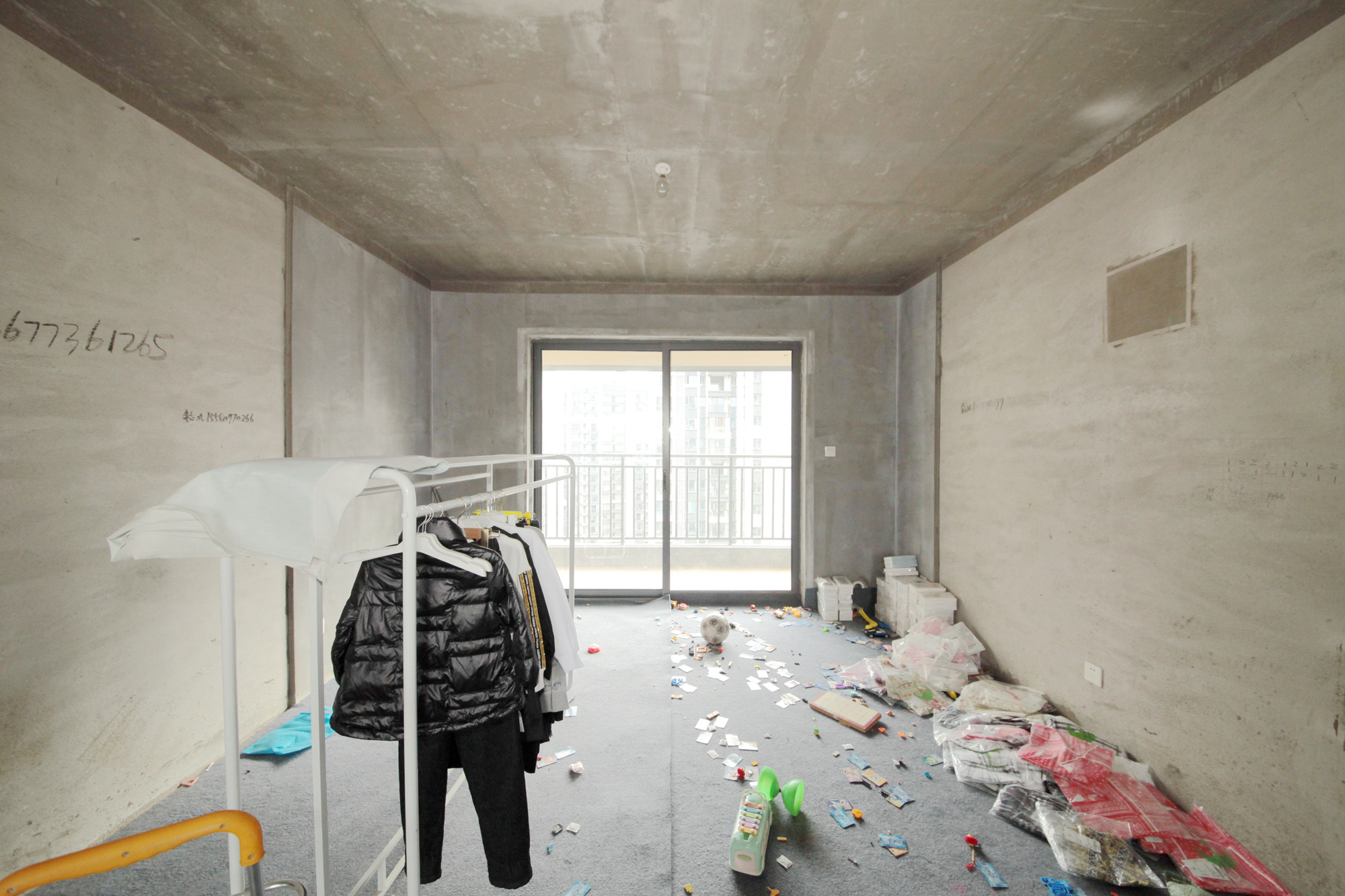 中建悅和城  4室2廳2衛(wèi)    122.0萬客廳