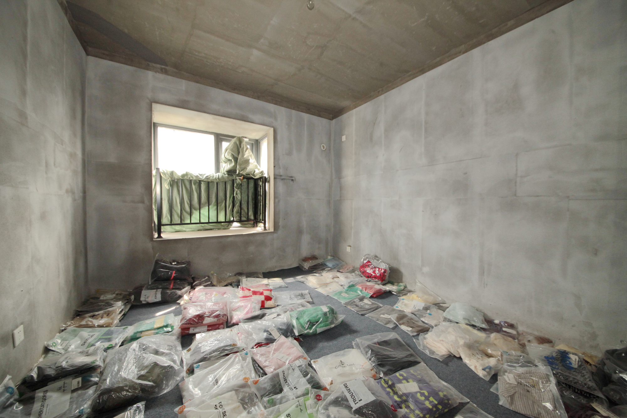 中建悅和城  4室2廳2衛(wèi)    122.0萬臥室