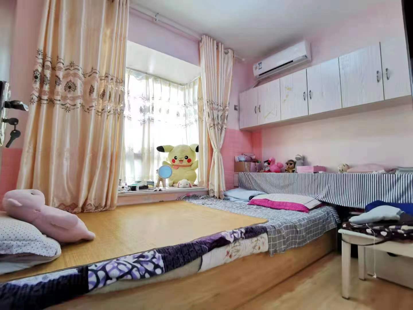 春满江南  3室2厅2卫   55.00万客厅