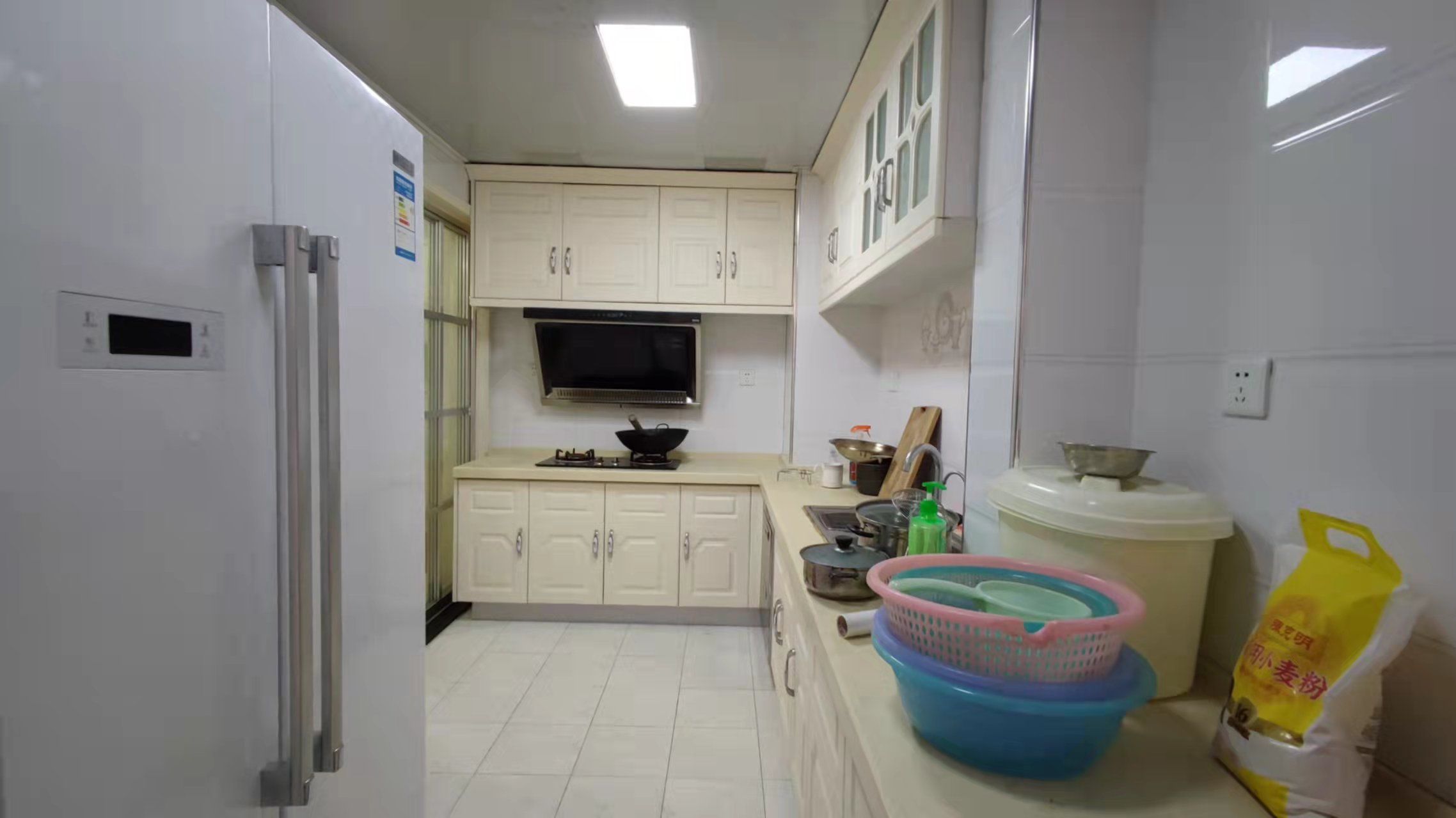 科技创新大厦 3室2厅2卫 2200.00元/月 科技创新大厦 3室2厅2卫 2200.00元/月室内图