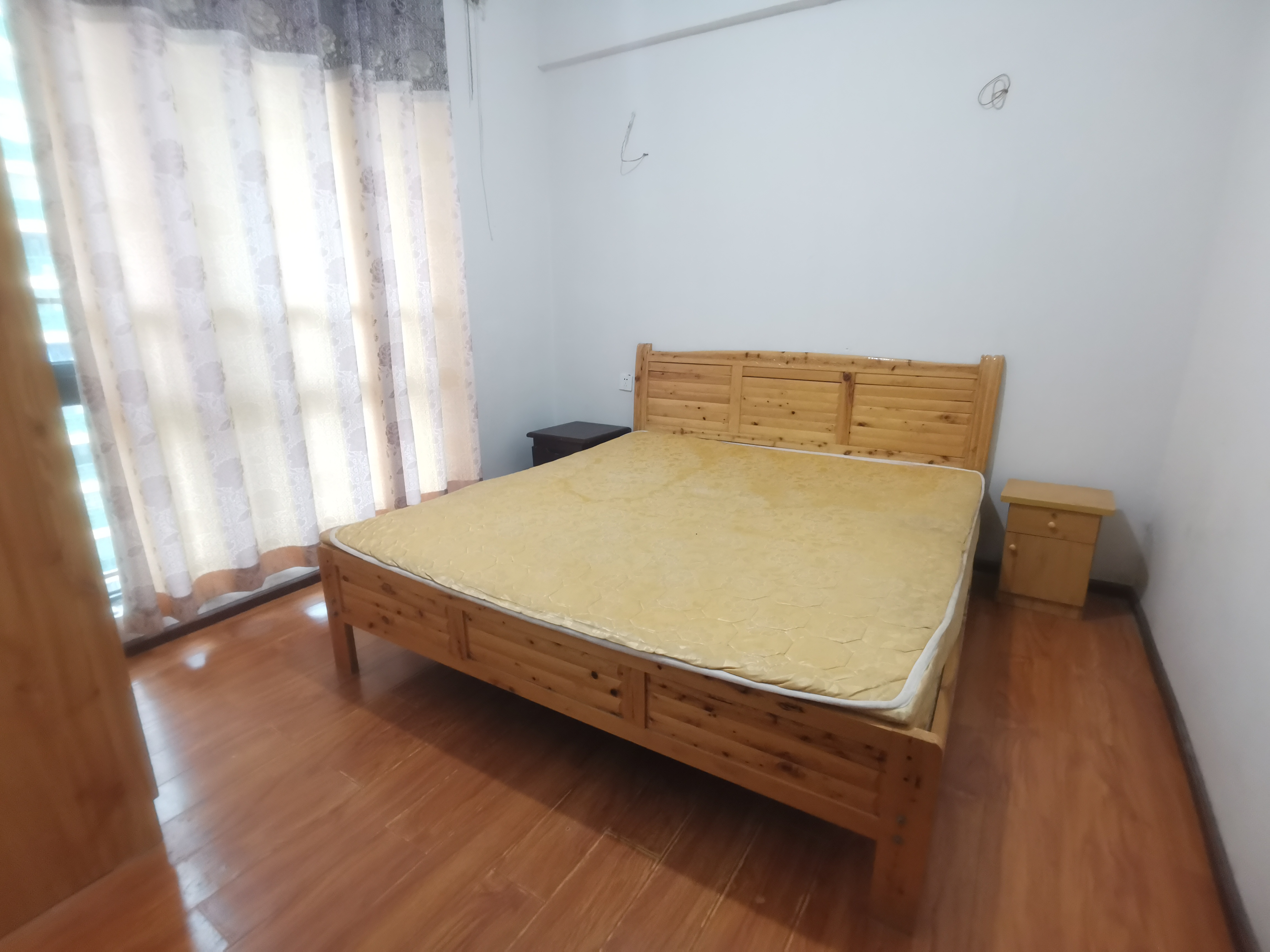 中天会展城B区  3室2厅2卫   3300.00元/月室内图