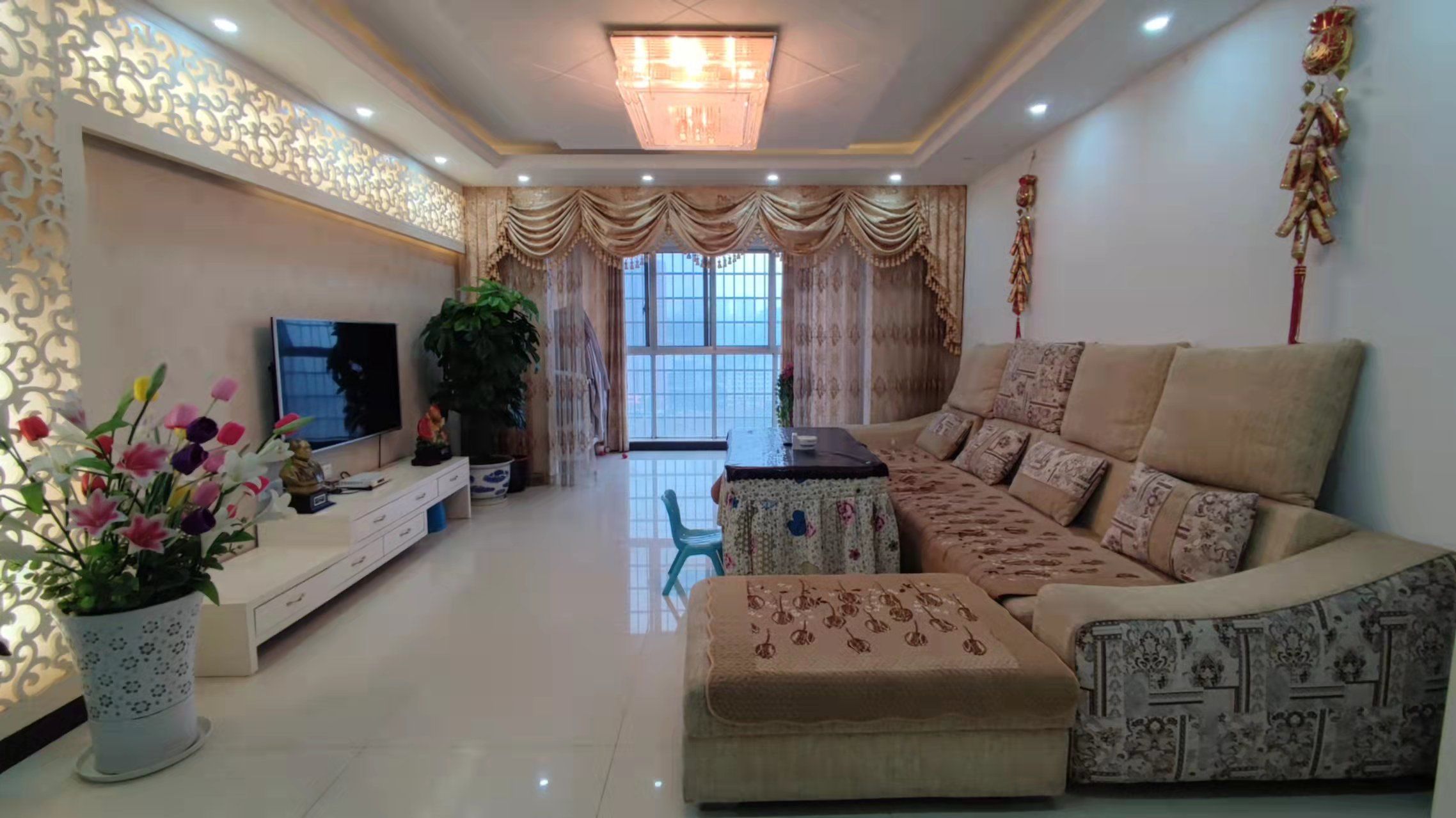 科技创新大厦 3室2厅2卫 2200.00元/月 科技创新大厦 3室2厅2卫 2200.00元/月室内图