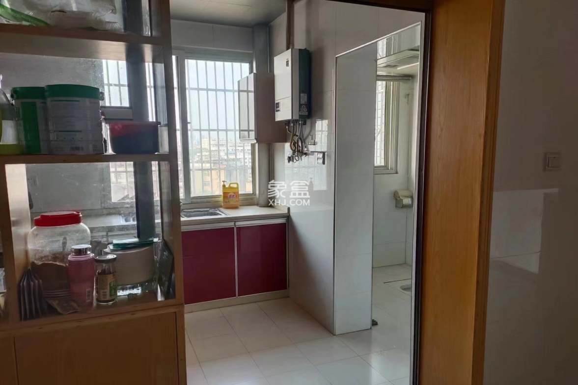 碧野华庭  3室2厅2卫   57.00万 碧野华庭  3室2厅2卫   57.00万室内图